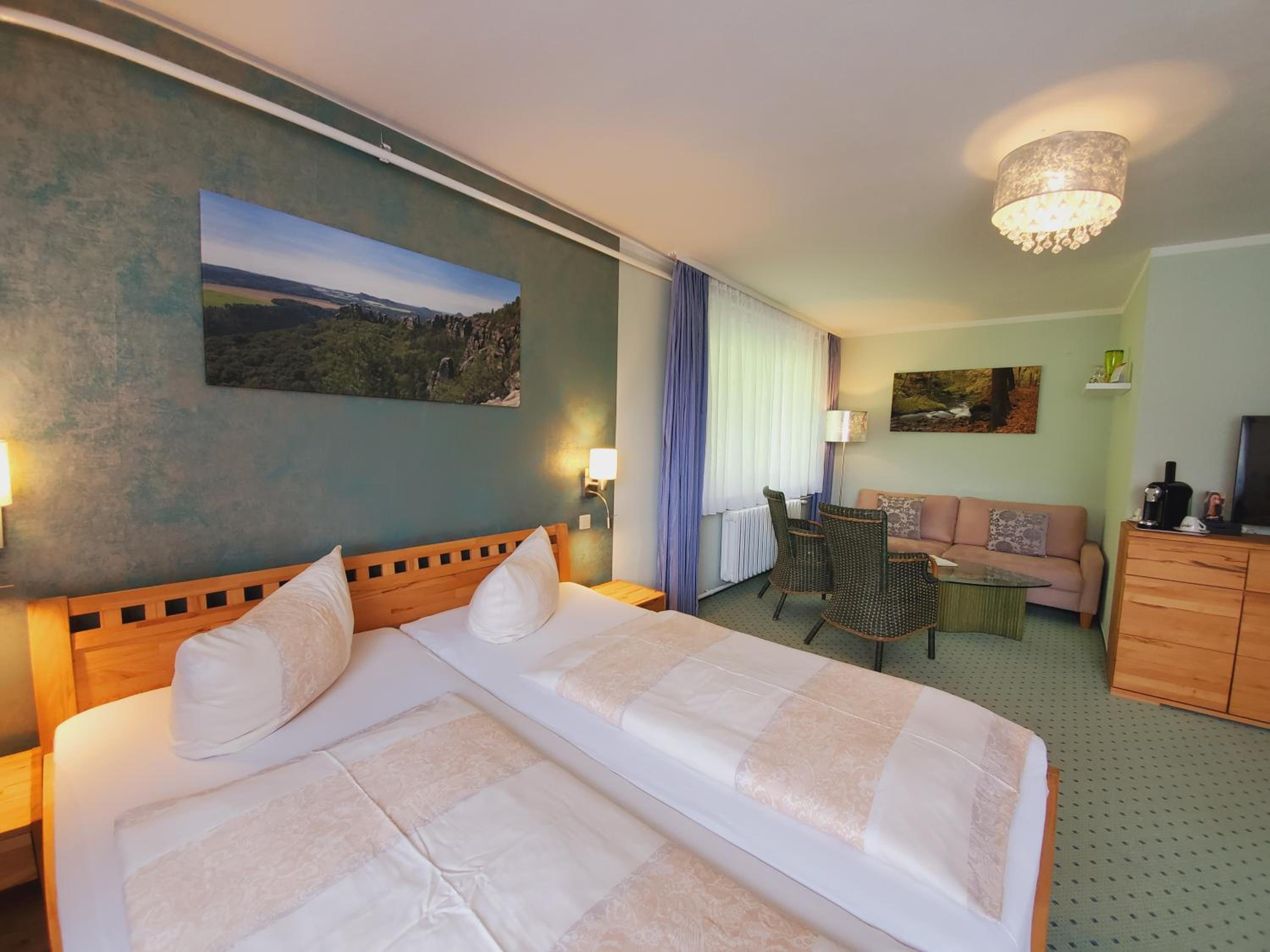 Apartment with Mountain View - Photo 7