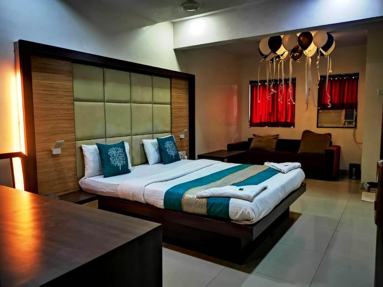 Suite - Photo 6