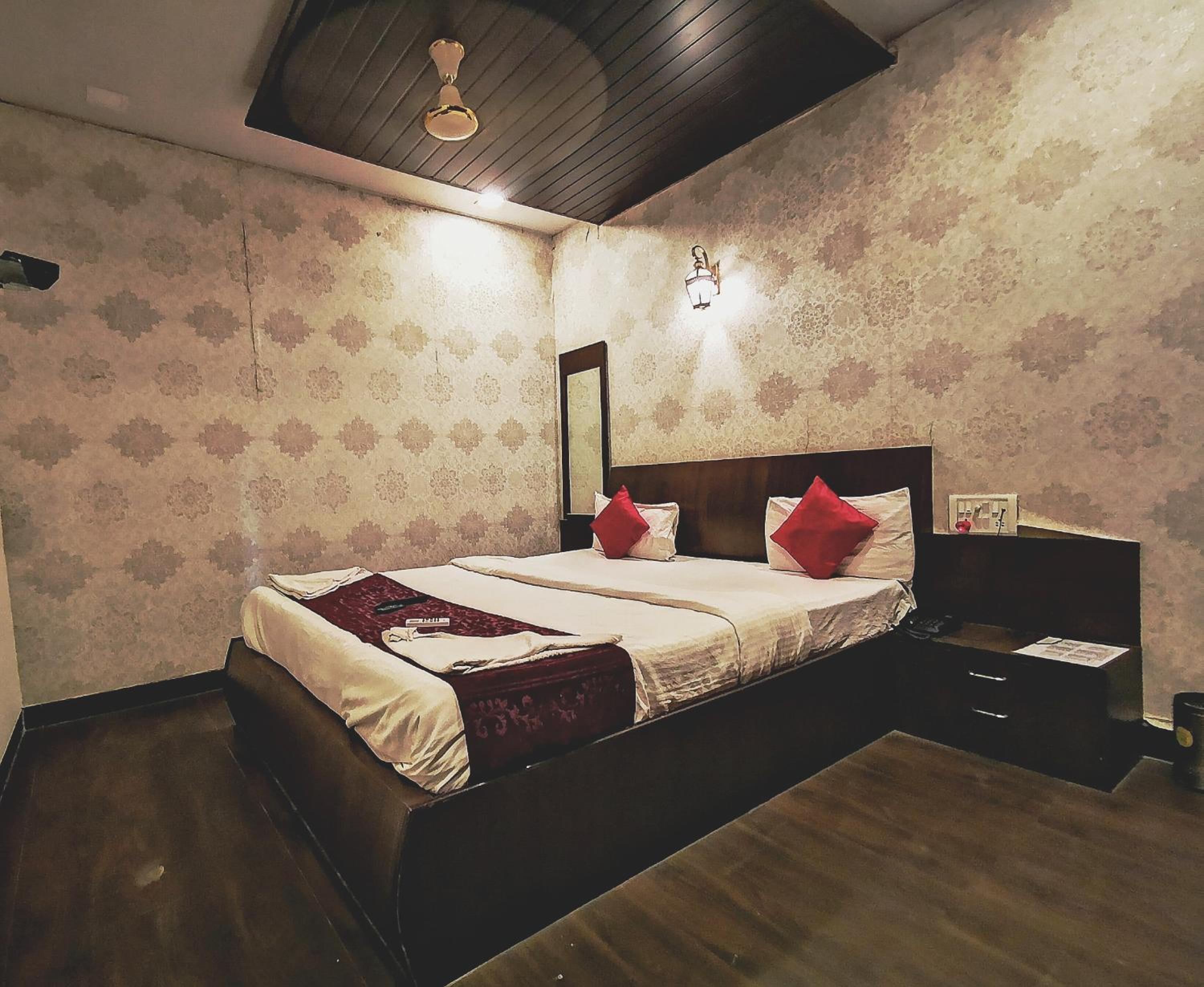 Superior Double Room - Photo 3