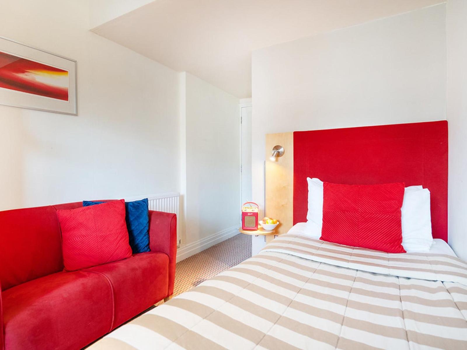Single Room photo 1