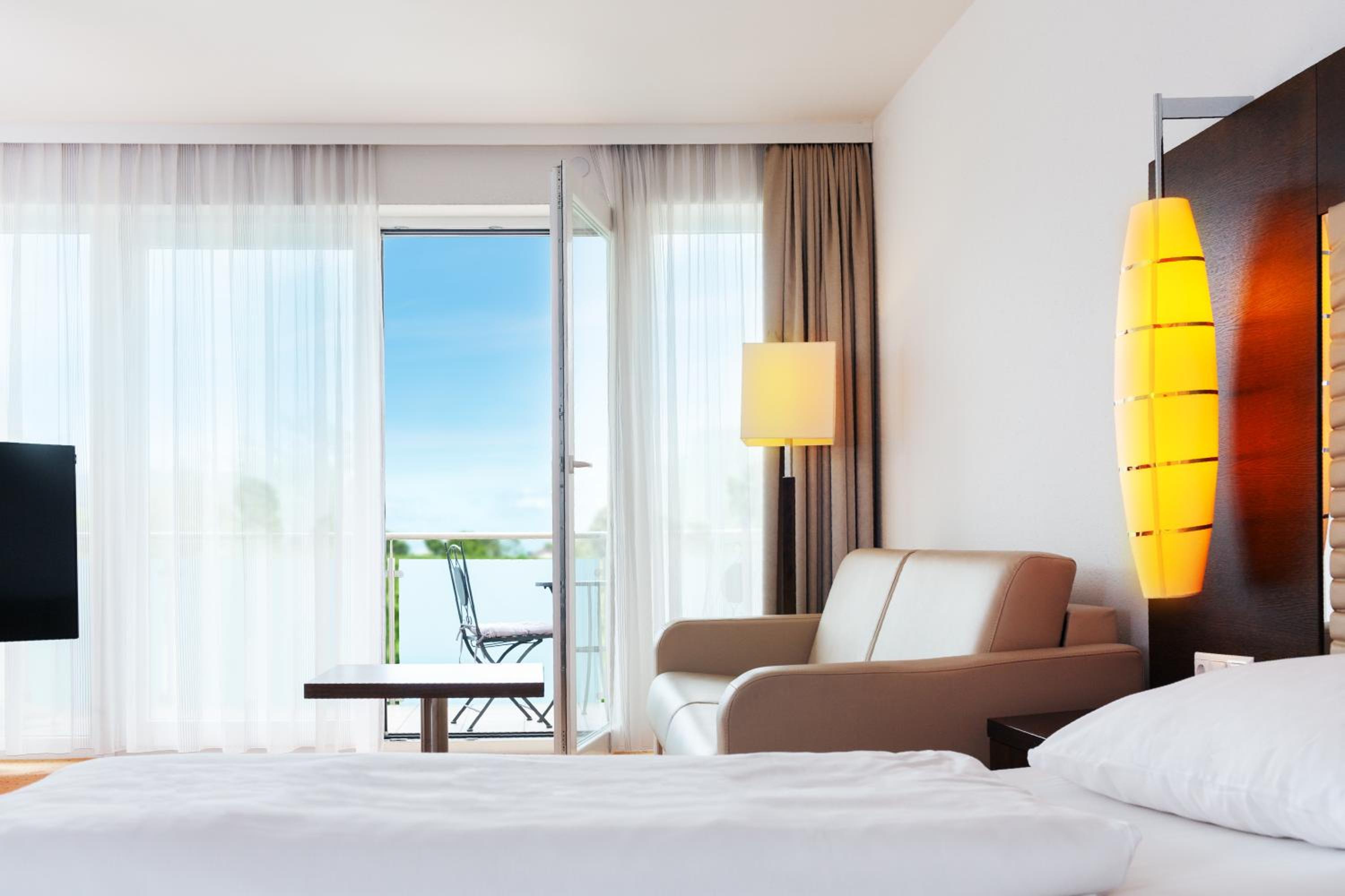 Junior Suite with Balcony photo 2