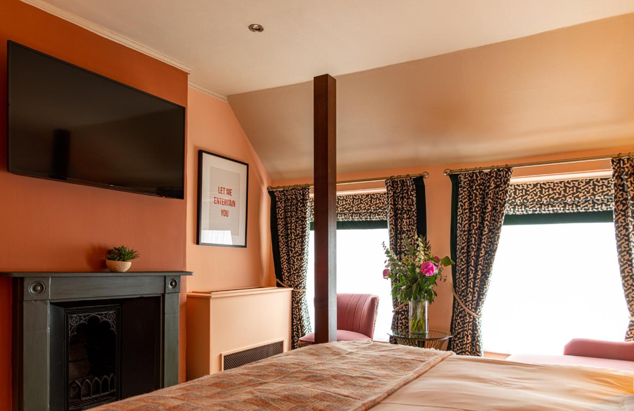 Four Poster Suite - Photo 3