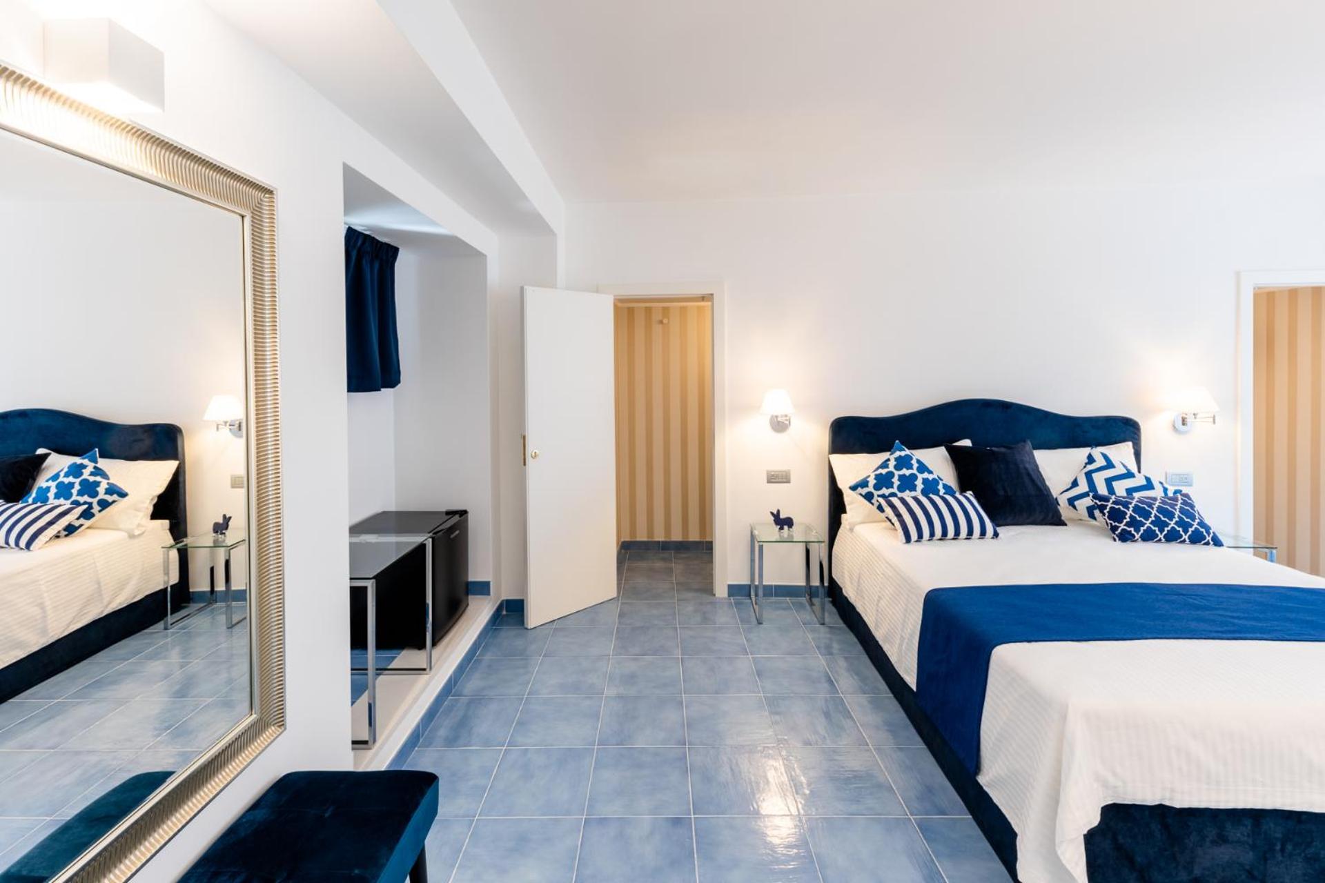 Deluxe Double Room photo 3