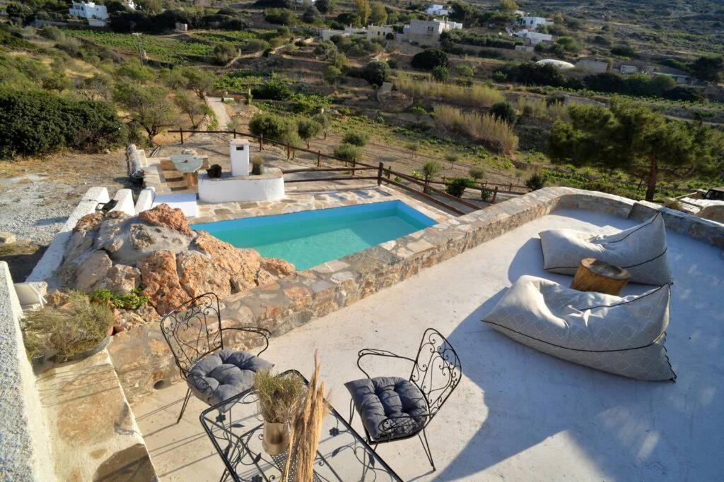 Three-Bedroom Villa photo 1