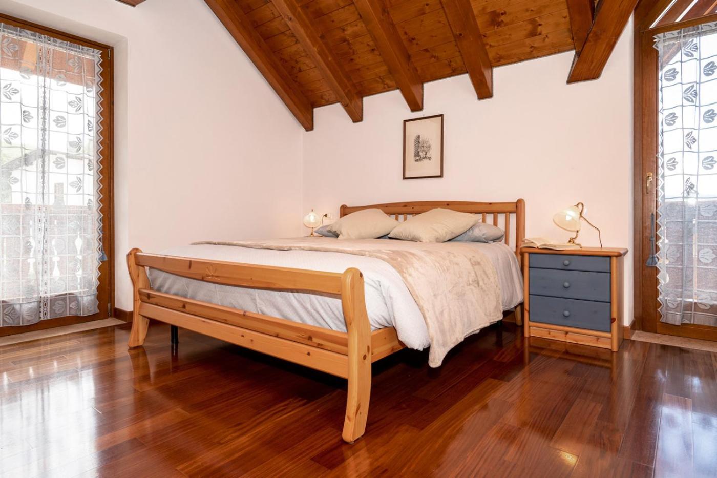 Deluxe Double Room with Balcony photo 3
