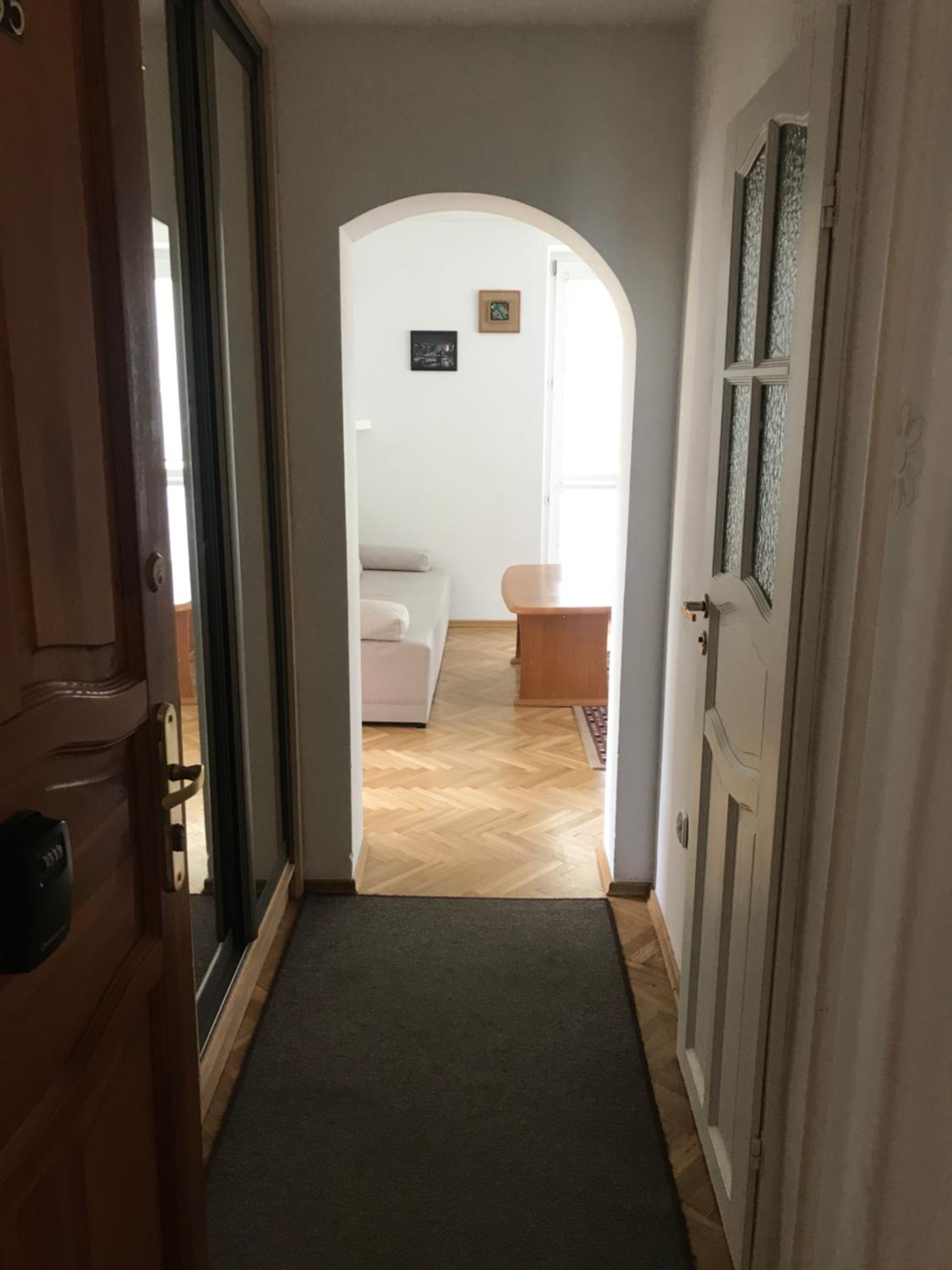 Apartment - Photo 12