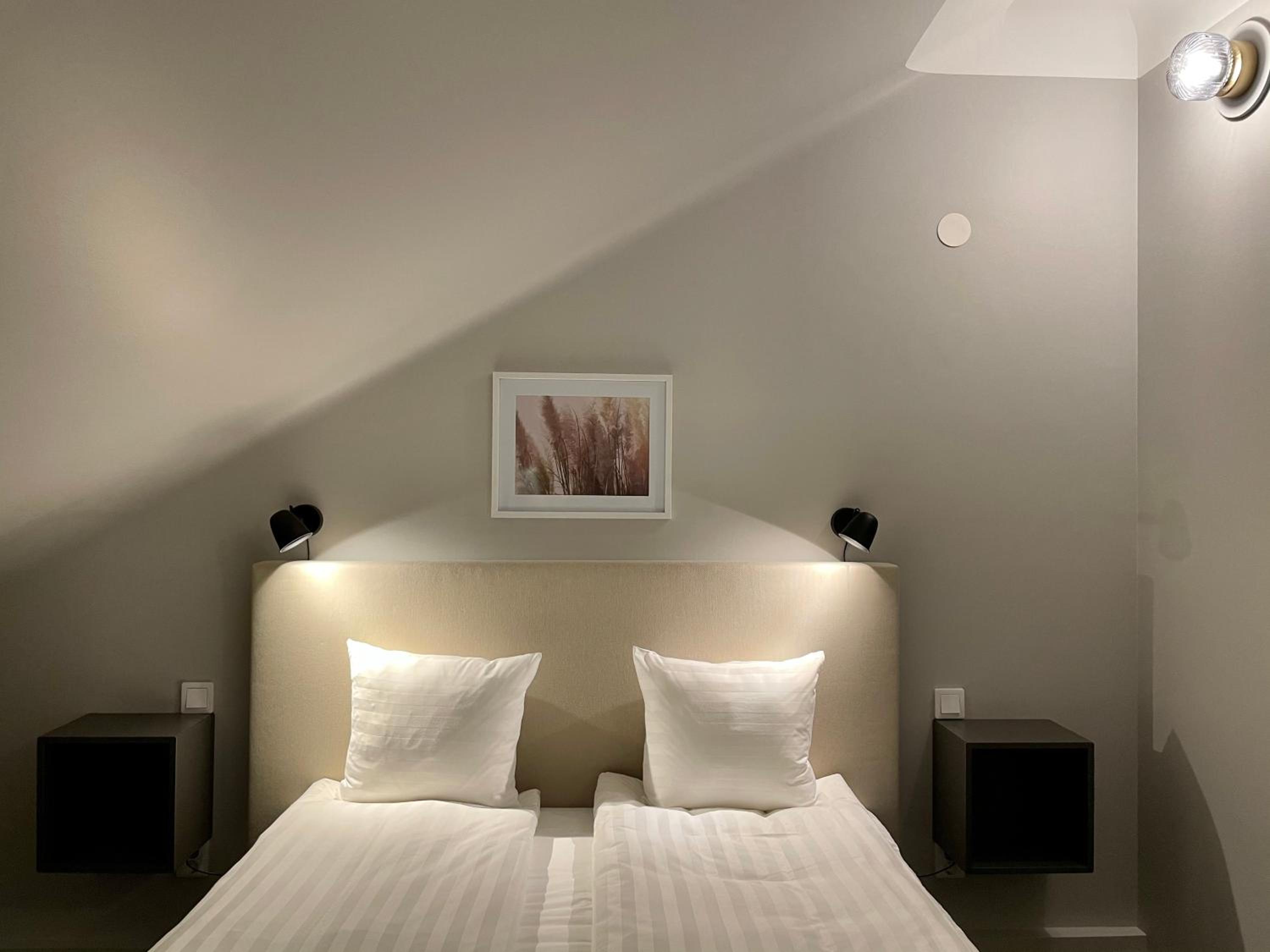 Economy Double Room - no window