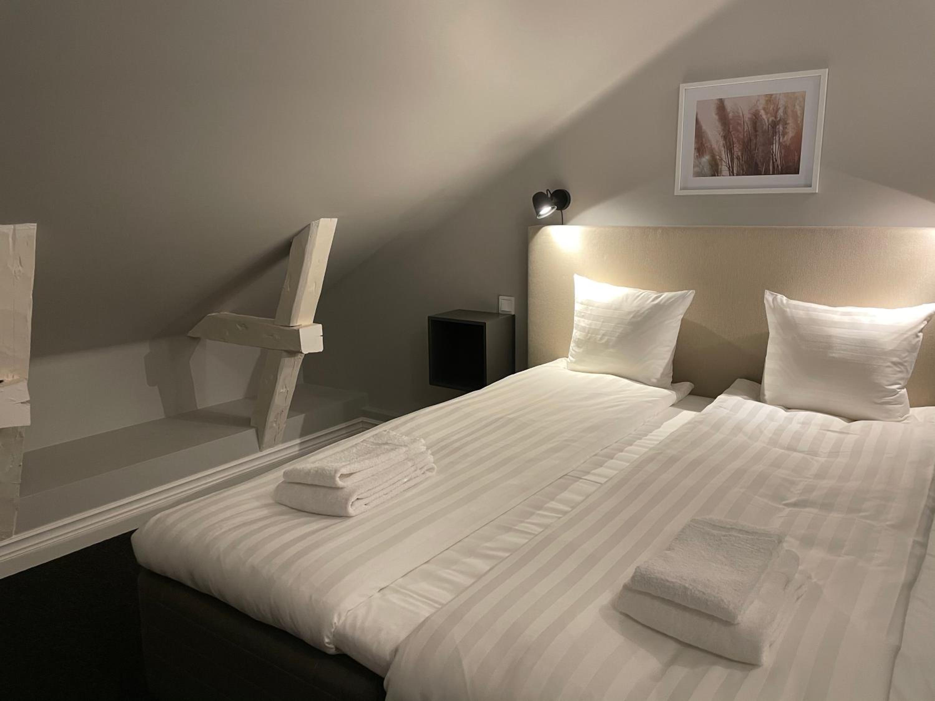 Economy Double Room - no window