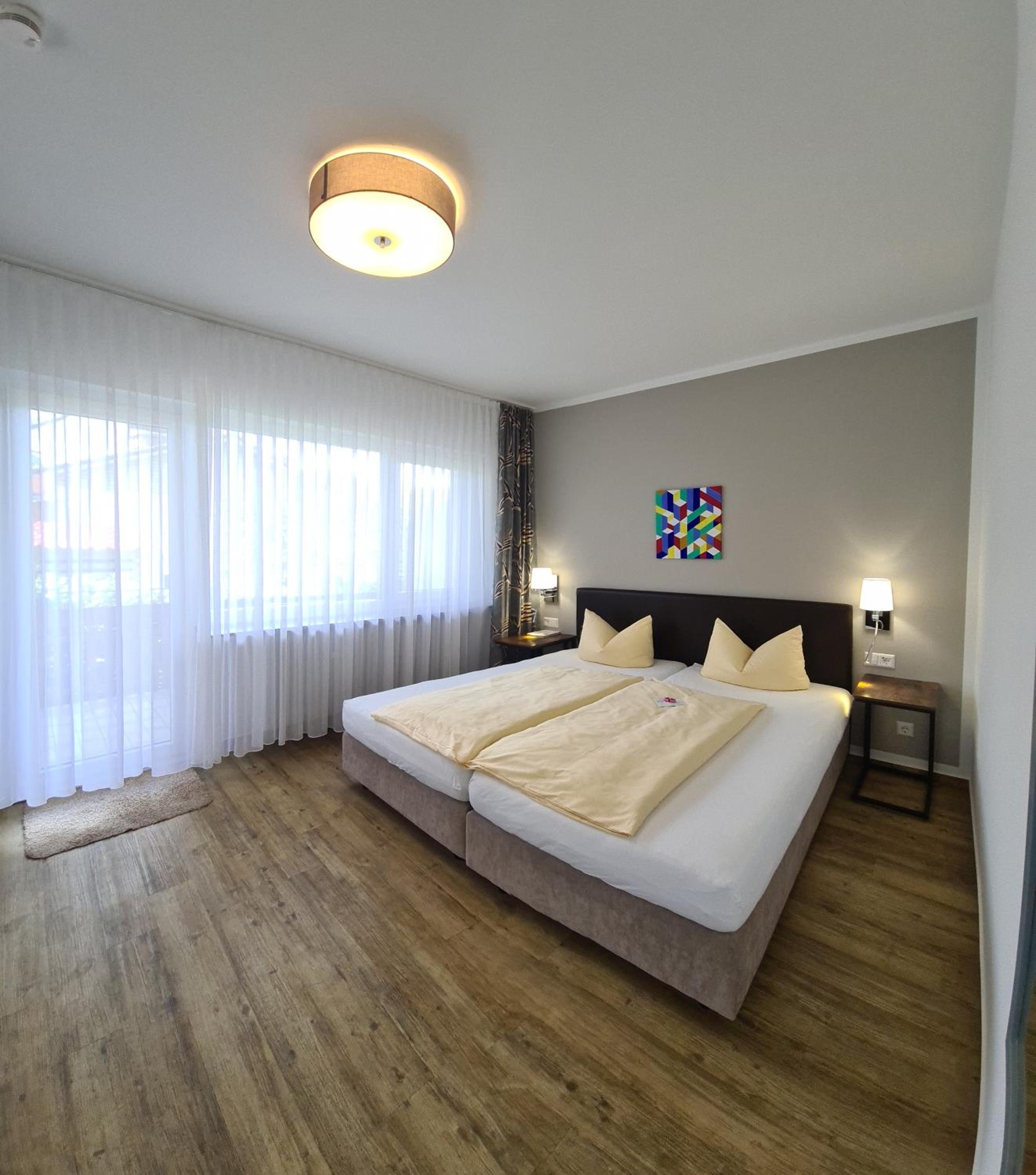 Standard Double Room - Photo 3