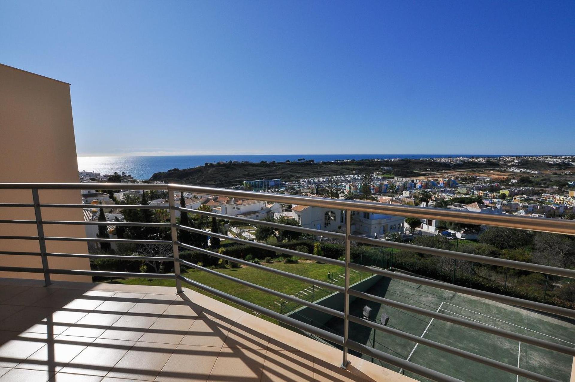 Apartment with Sea View - Photo 18