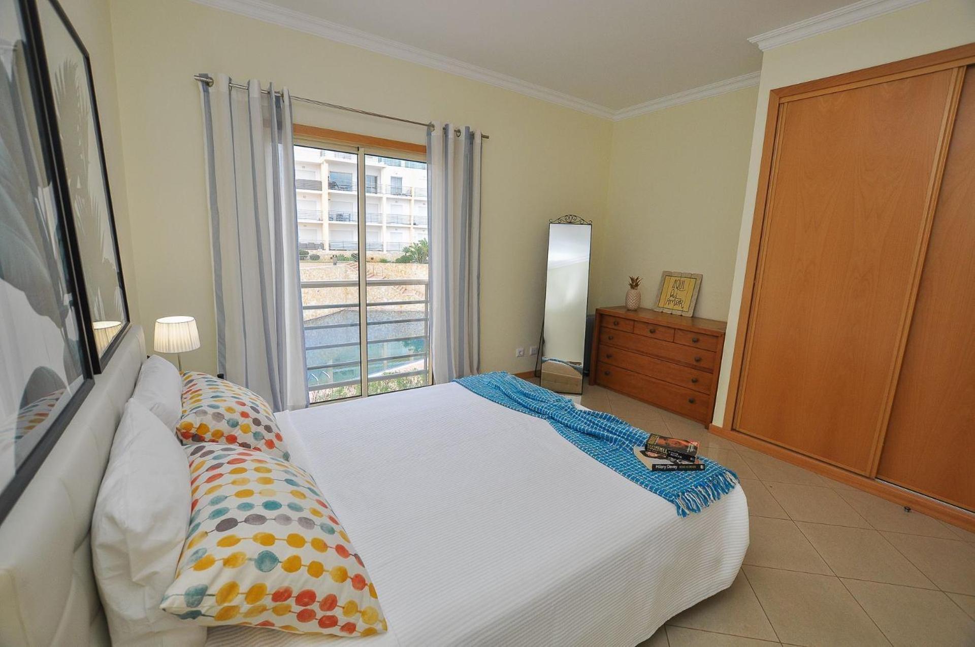 Apartment with Sea View - Photo 13