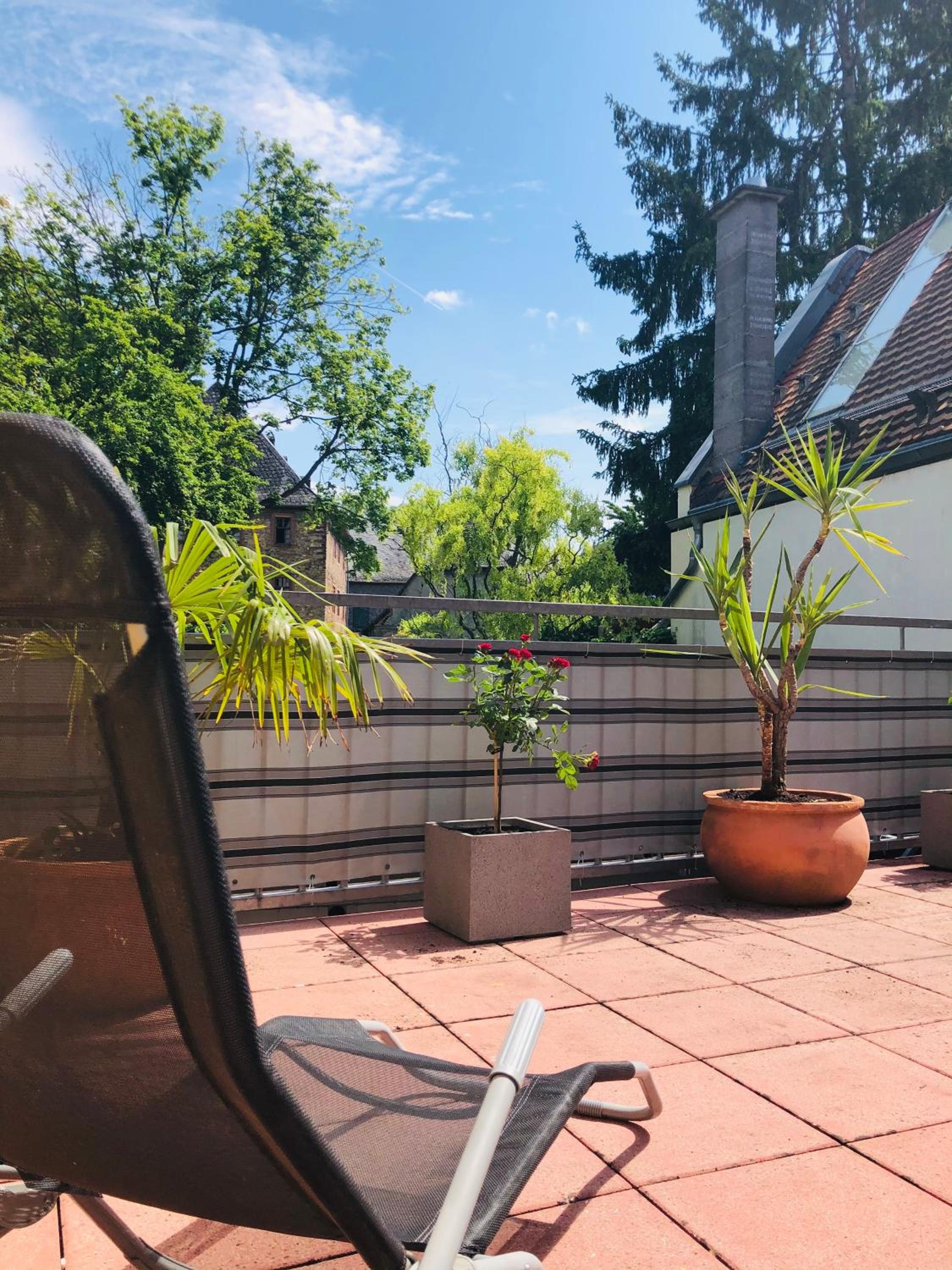 Double Room with Balcony - Photo 9