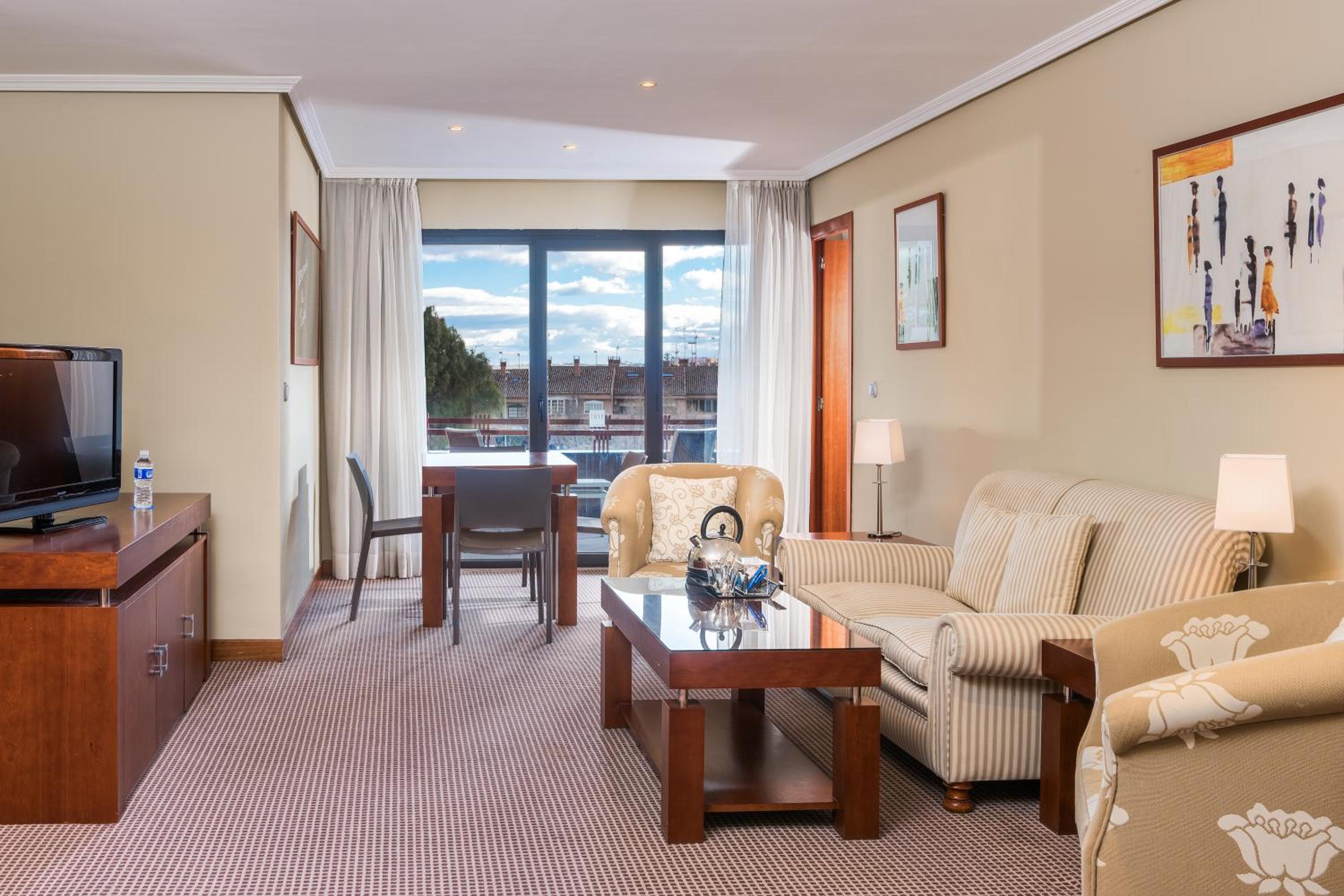 Suite with Terrace photo 3