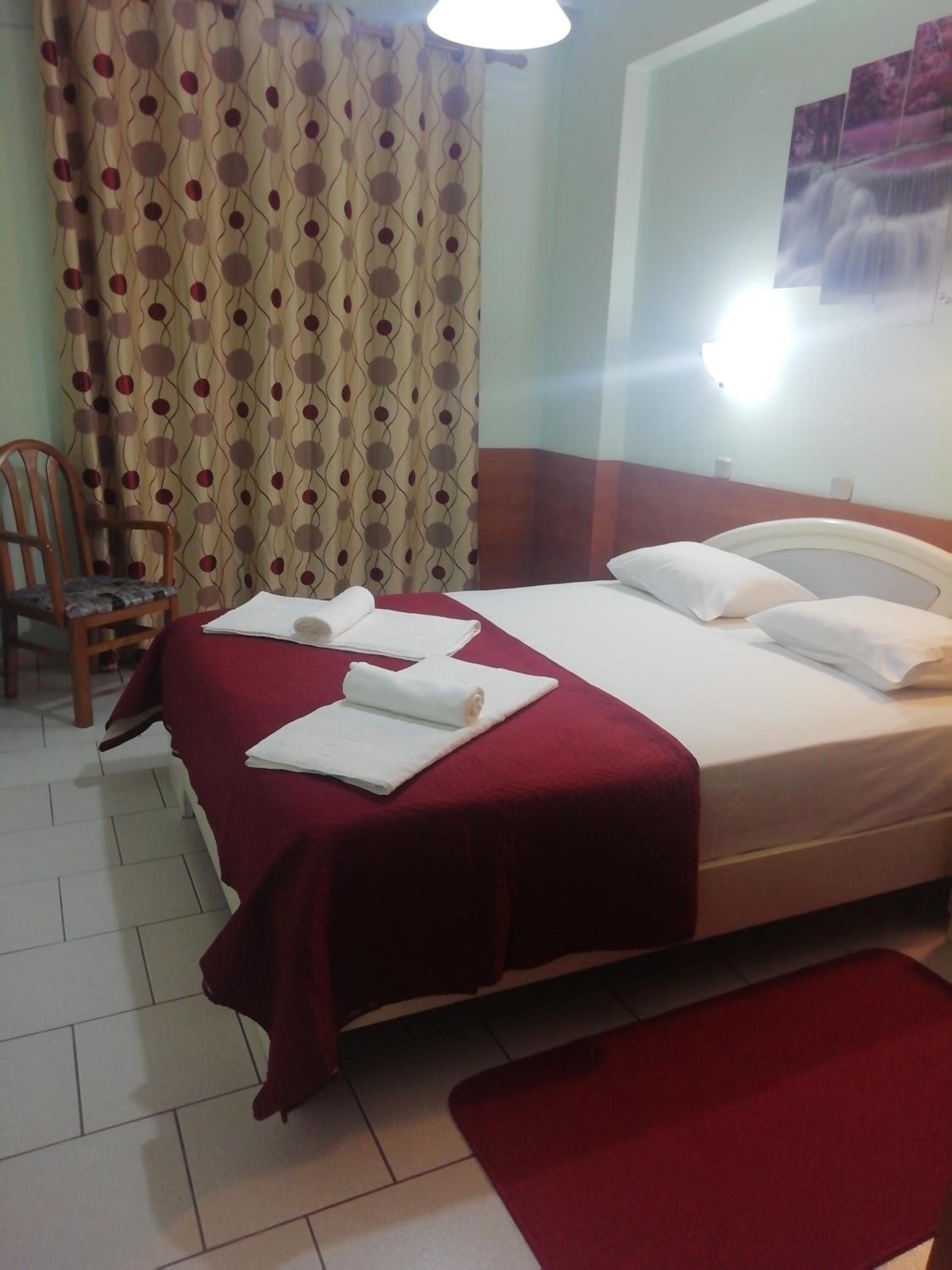 Double or Twin Room - Photo 14