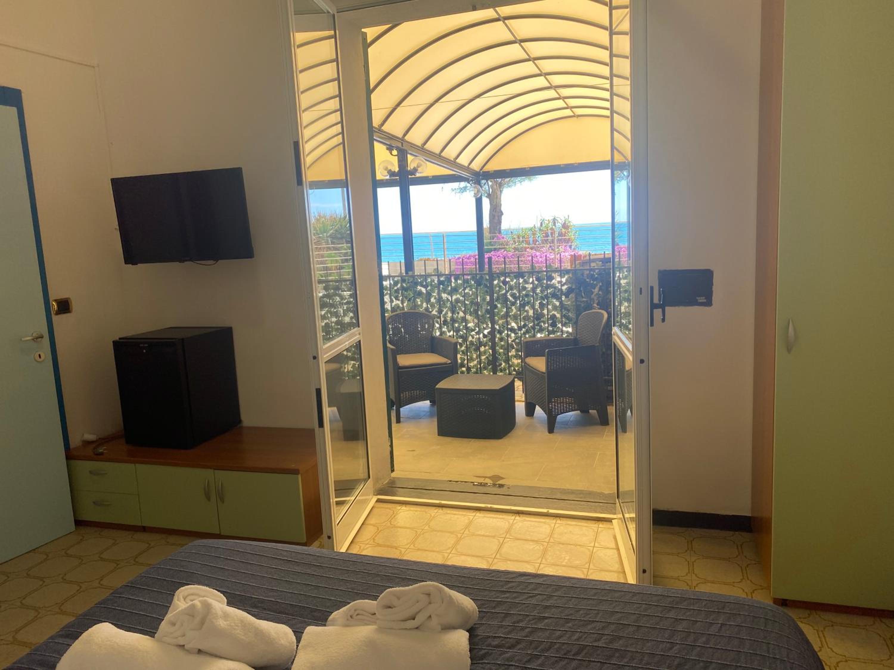 Double Room with Balcony photo 1