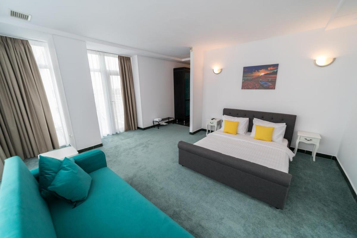 Queen Suite with Sea View photo 3