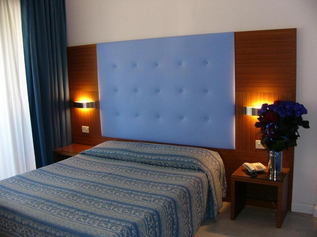 Double or Twin Room with Canal View
