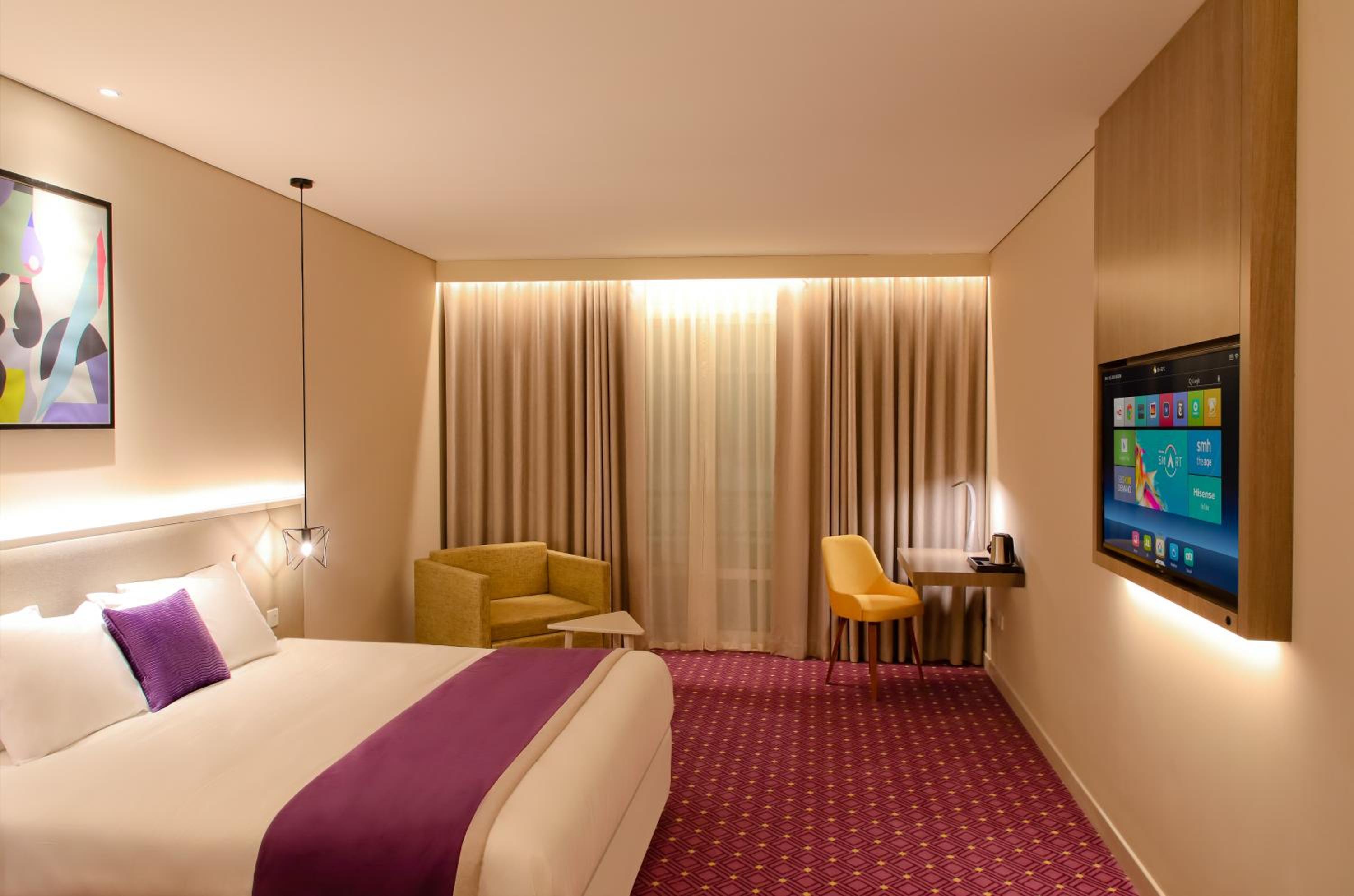 Deluxe King Room
