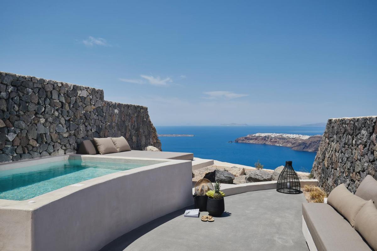 Divine Grand Suite with Private Jacuzzi-Caldera View