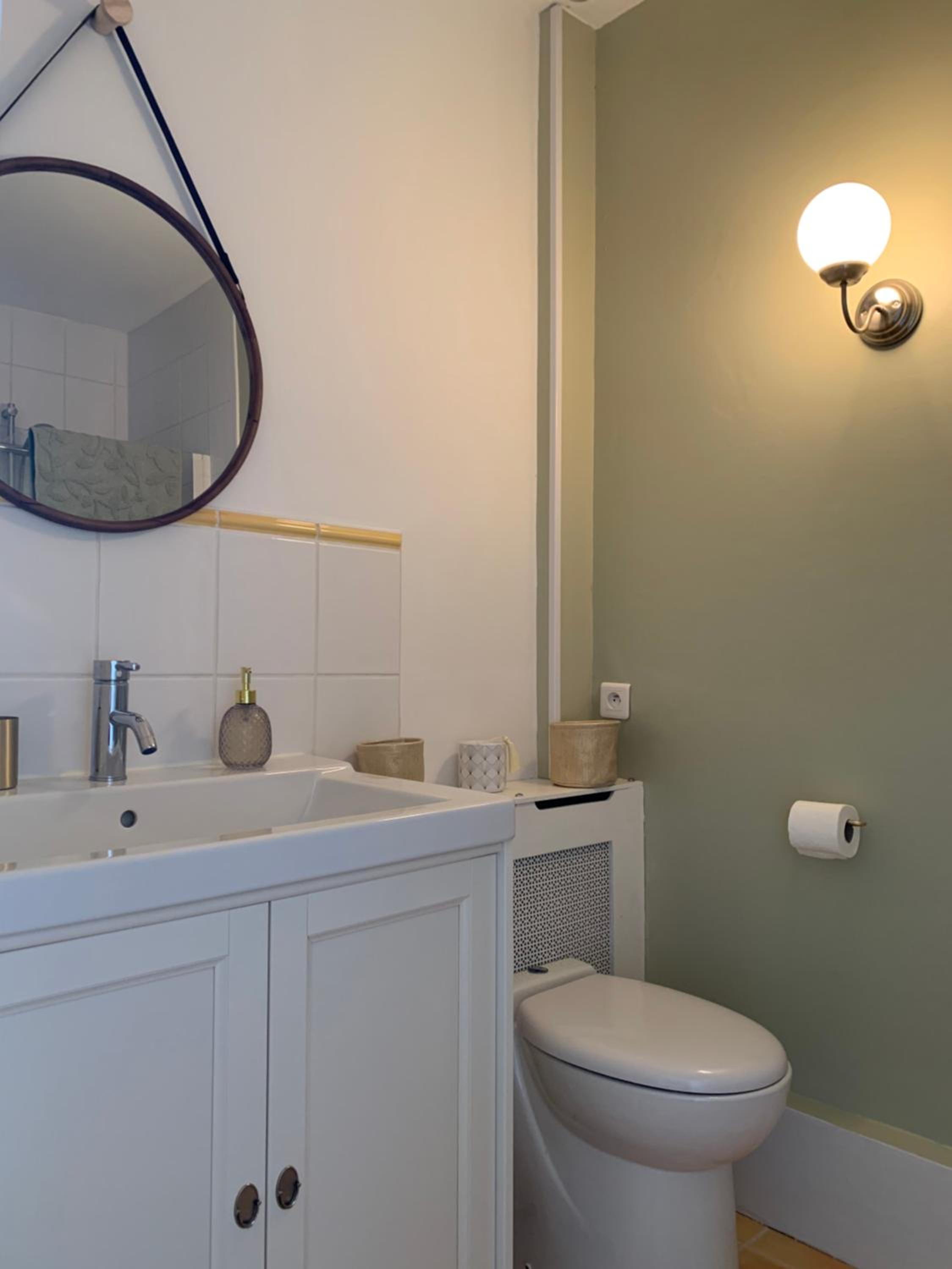 Double Room with Private Bathroom - Photo 9