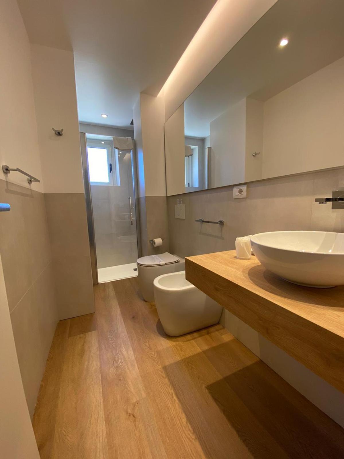 Standard Triple Room - Photo 5
