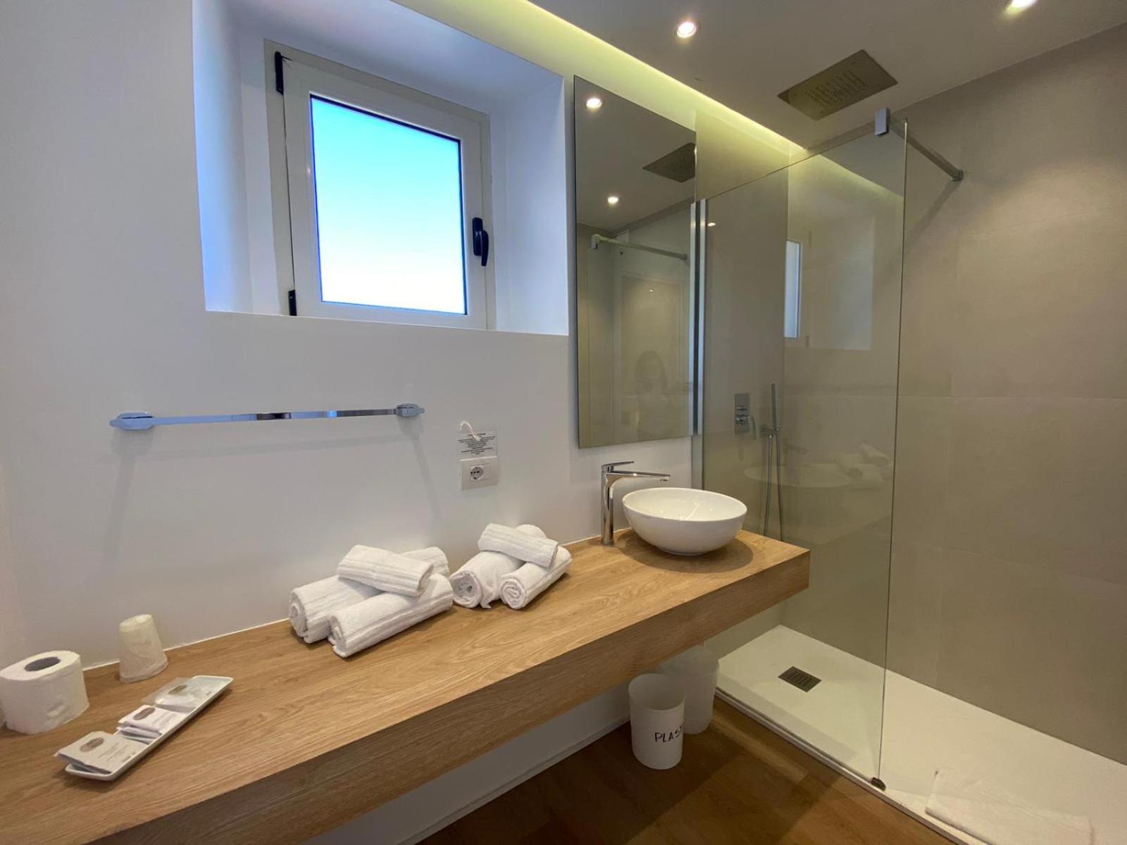 Standard Triple Room - Photo 2