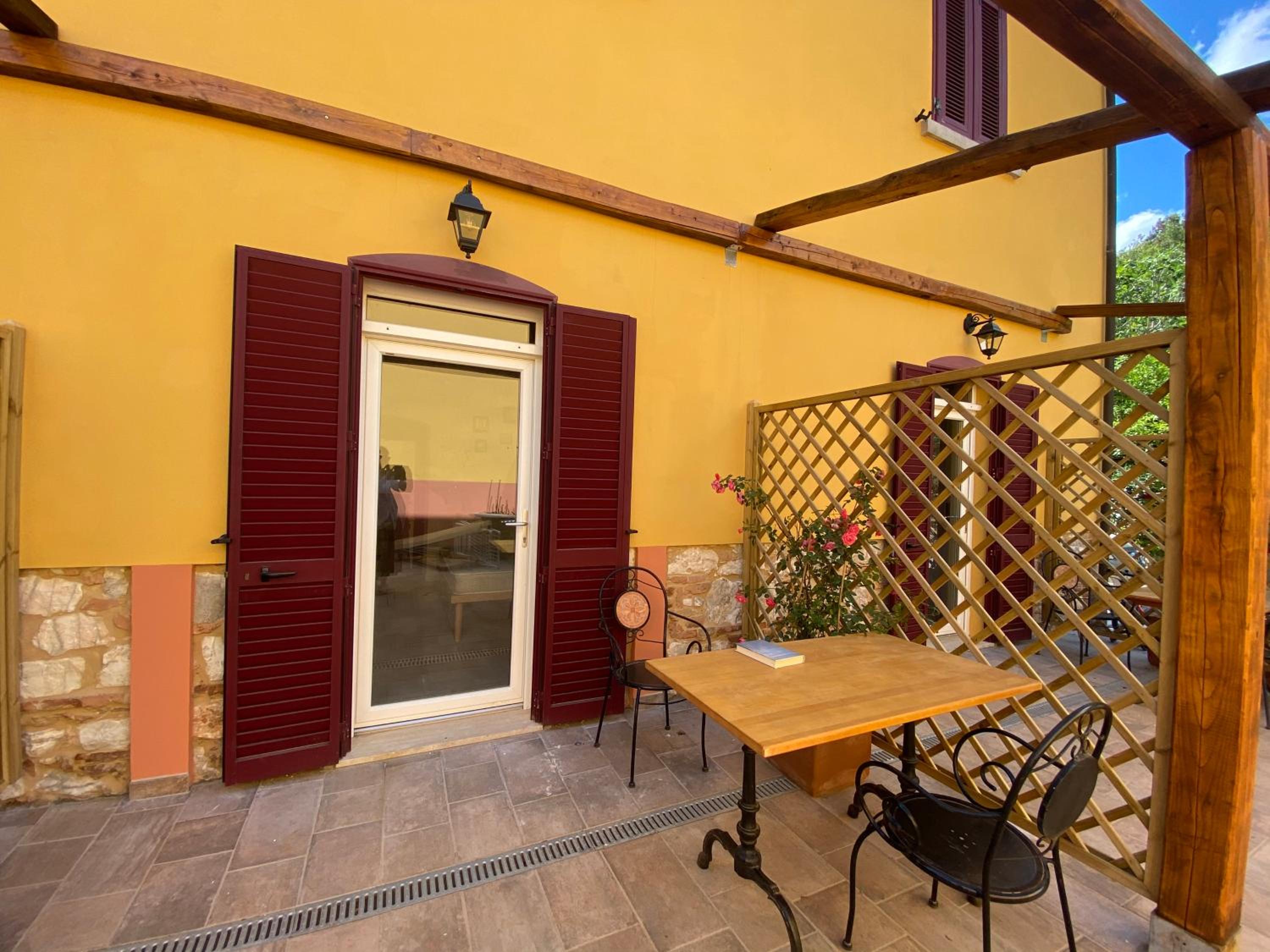 Double Room with Patio - Photo 1