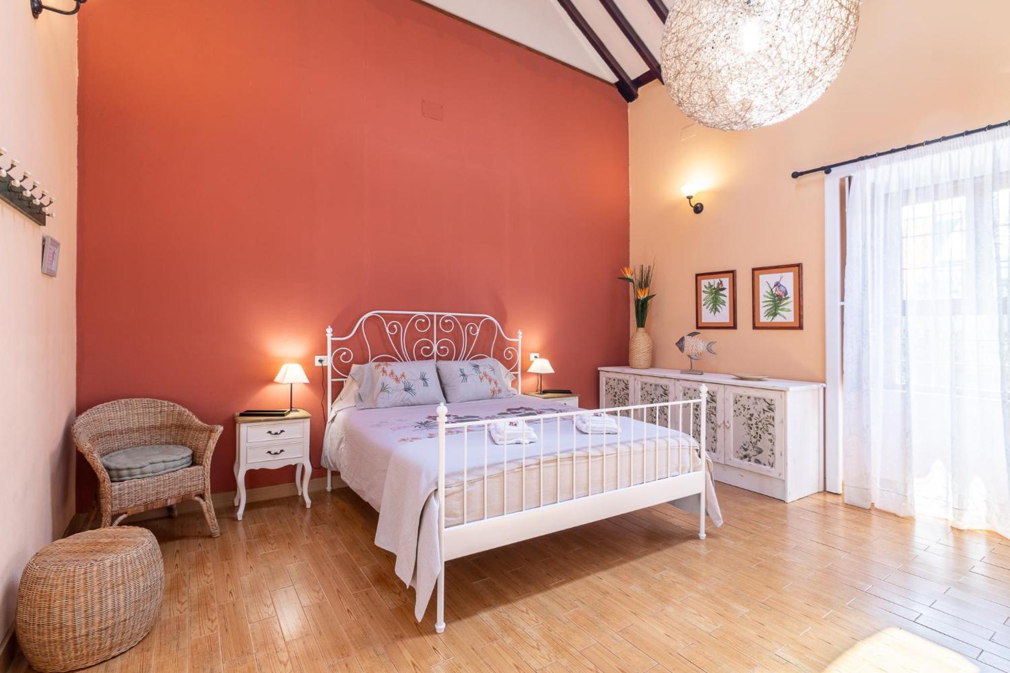 Casa de cinco habitaciones