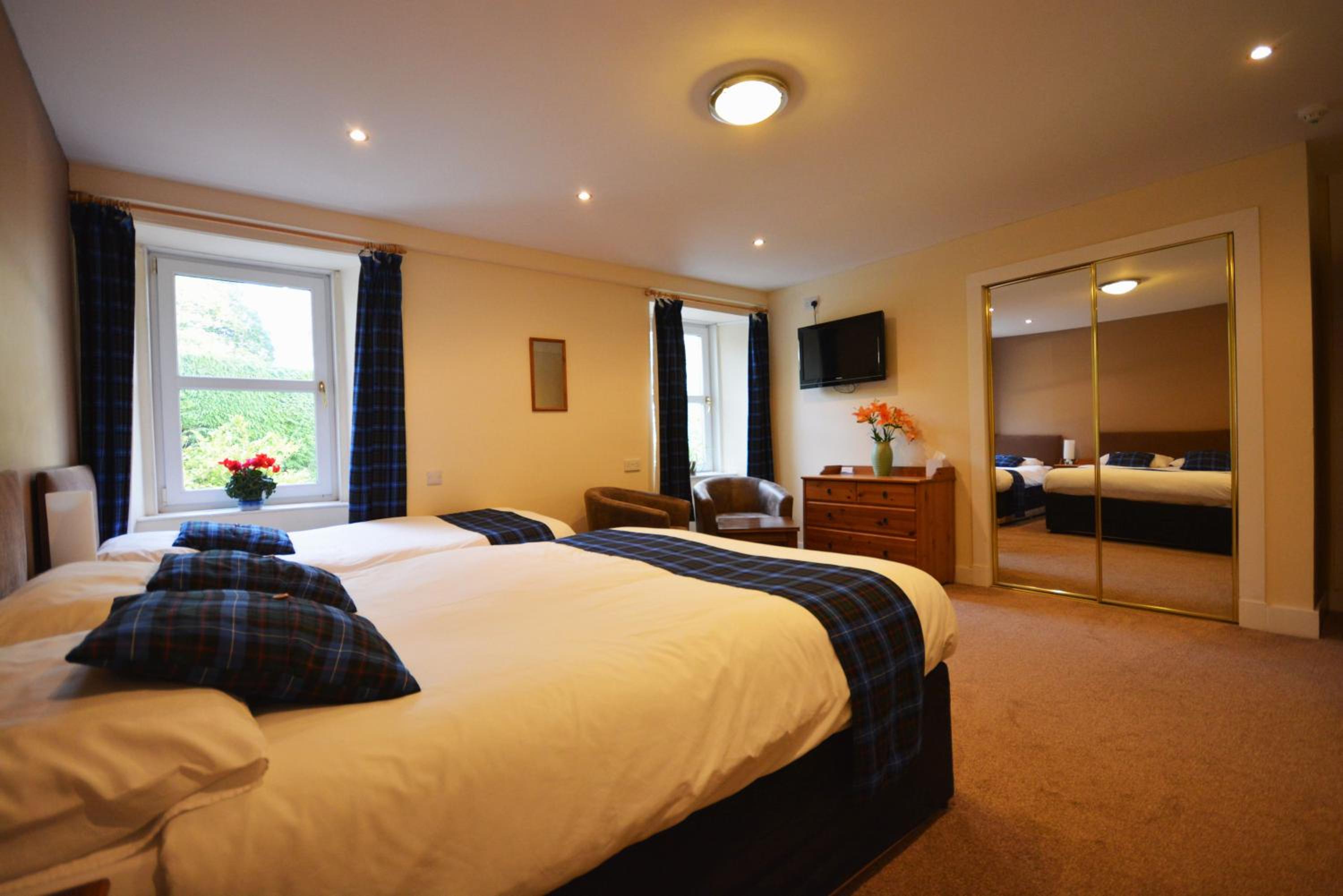 Triple Room with Shower photo 2
