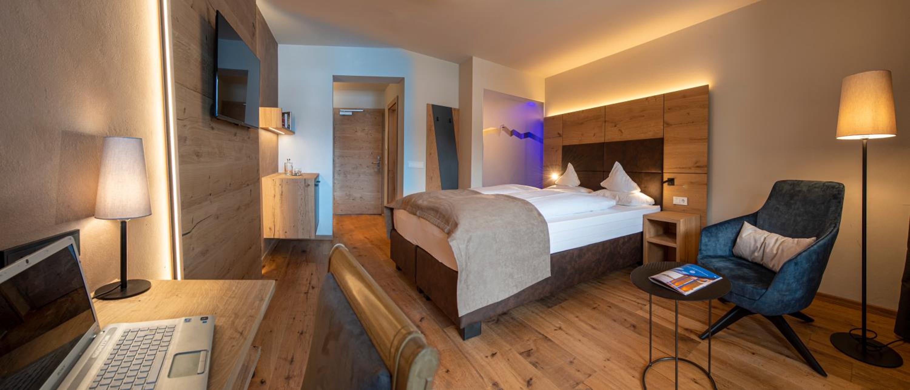 Double Room with Balcony photo 2