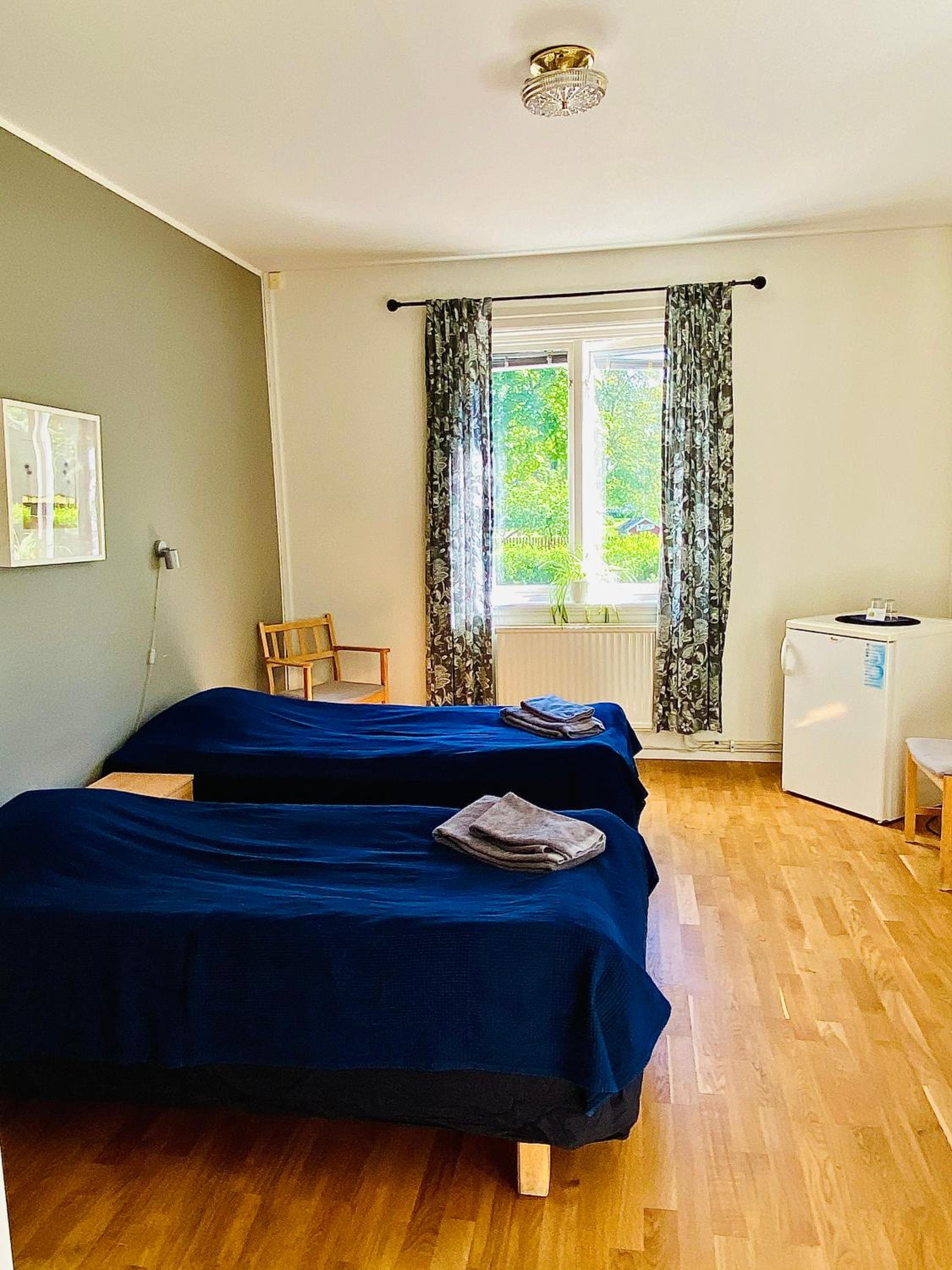 Twin Room with Shared Shower