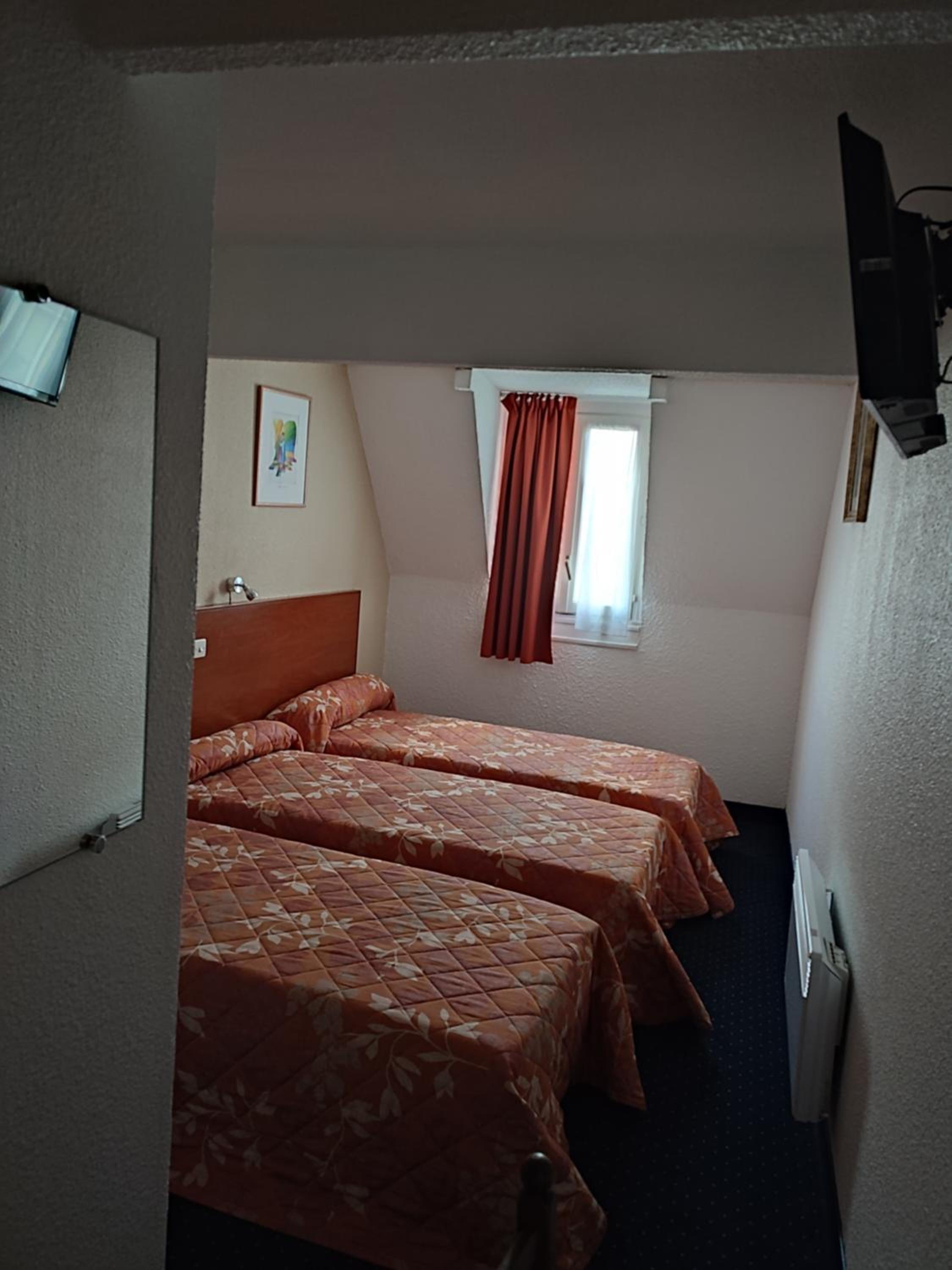 Triple Room - Photo 1