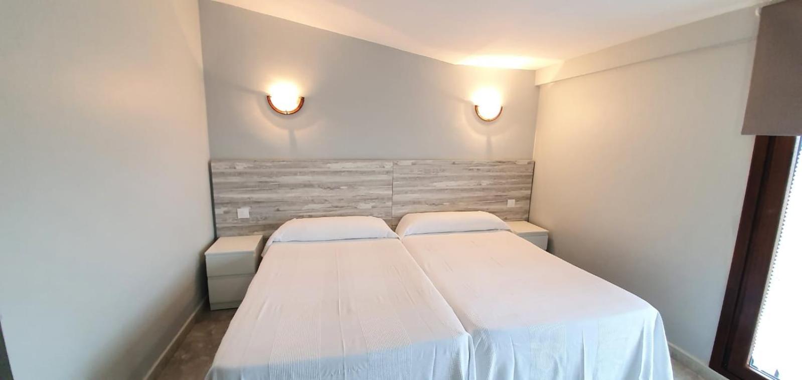 Double or Twin Room photo 3