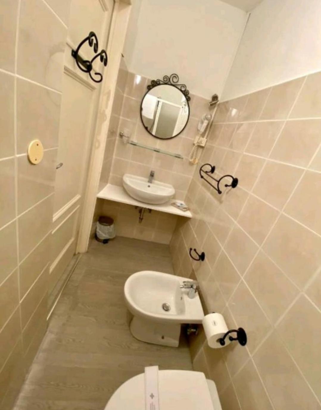 Deluxe Room - Photo 2