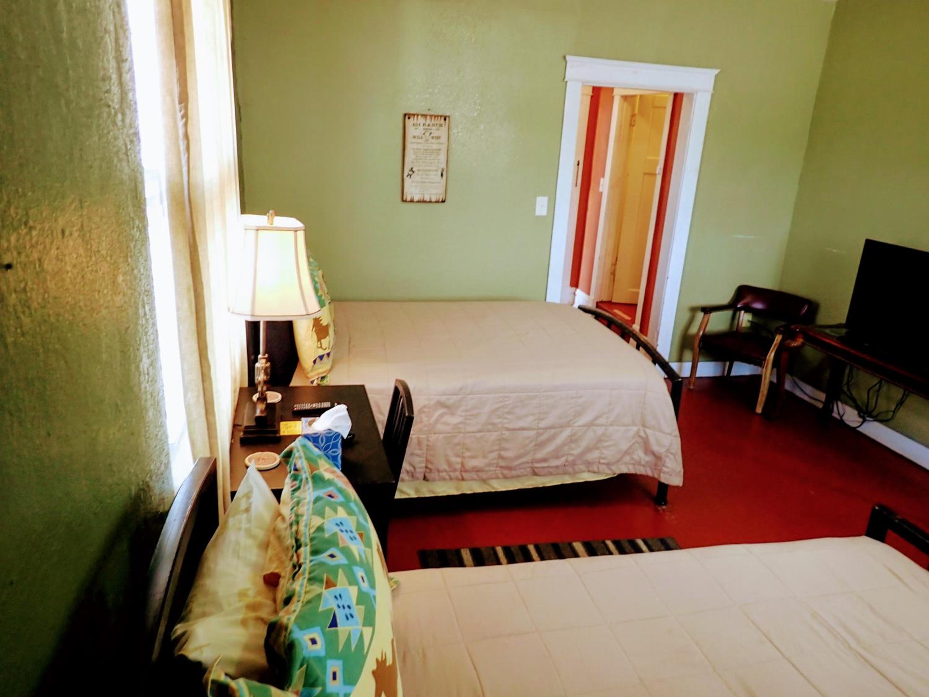 Deluxe Suite
