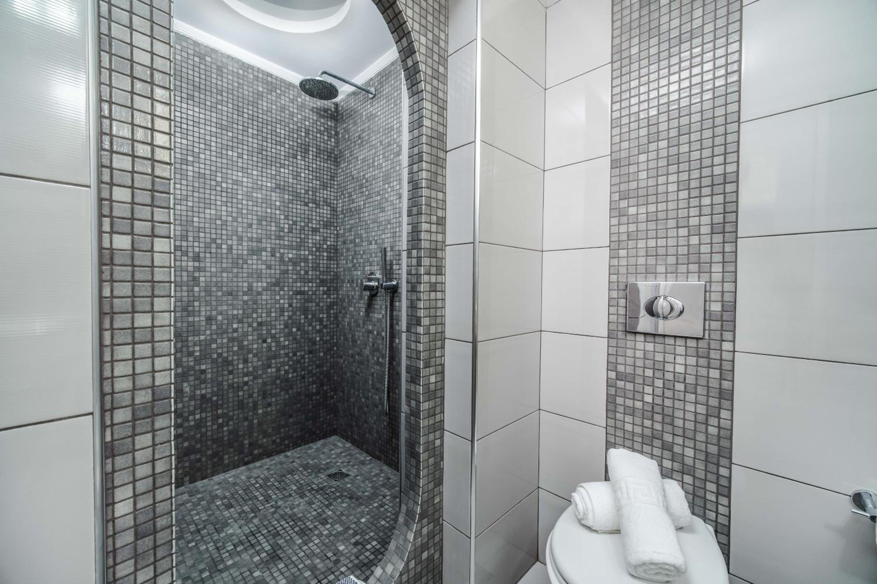 Triple Room - Photo 9
