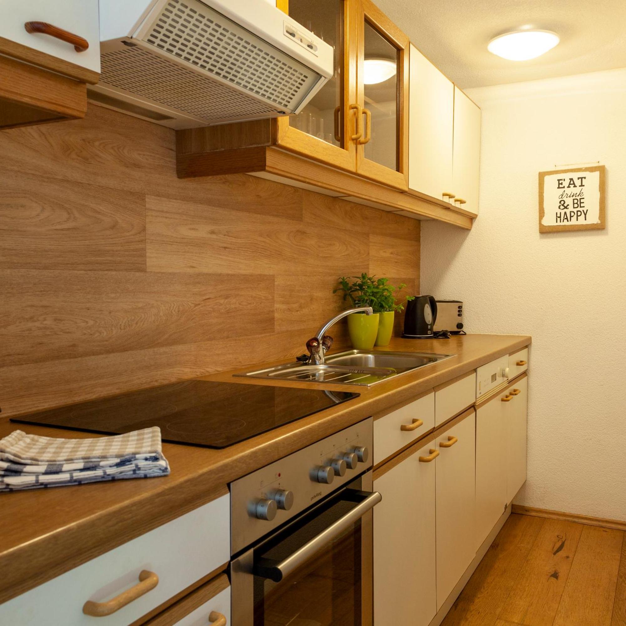 Two-Bedroom Apartment - Souterrain photo 3