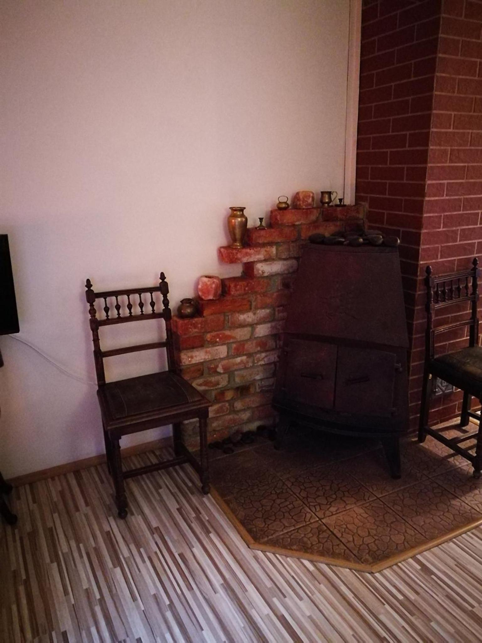 Double Room - Photo 9