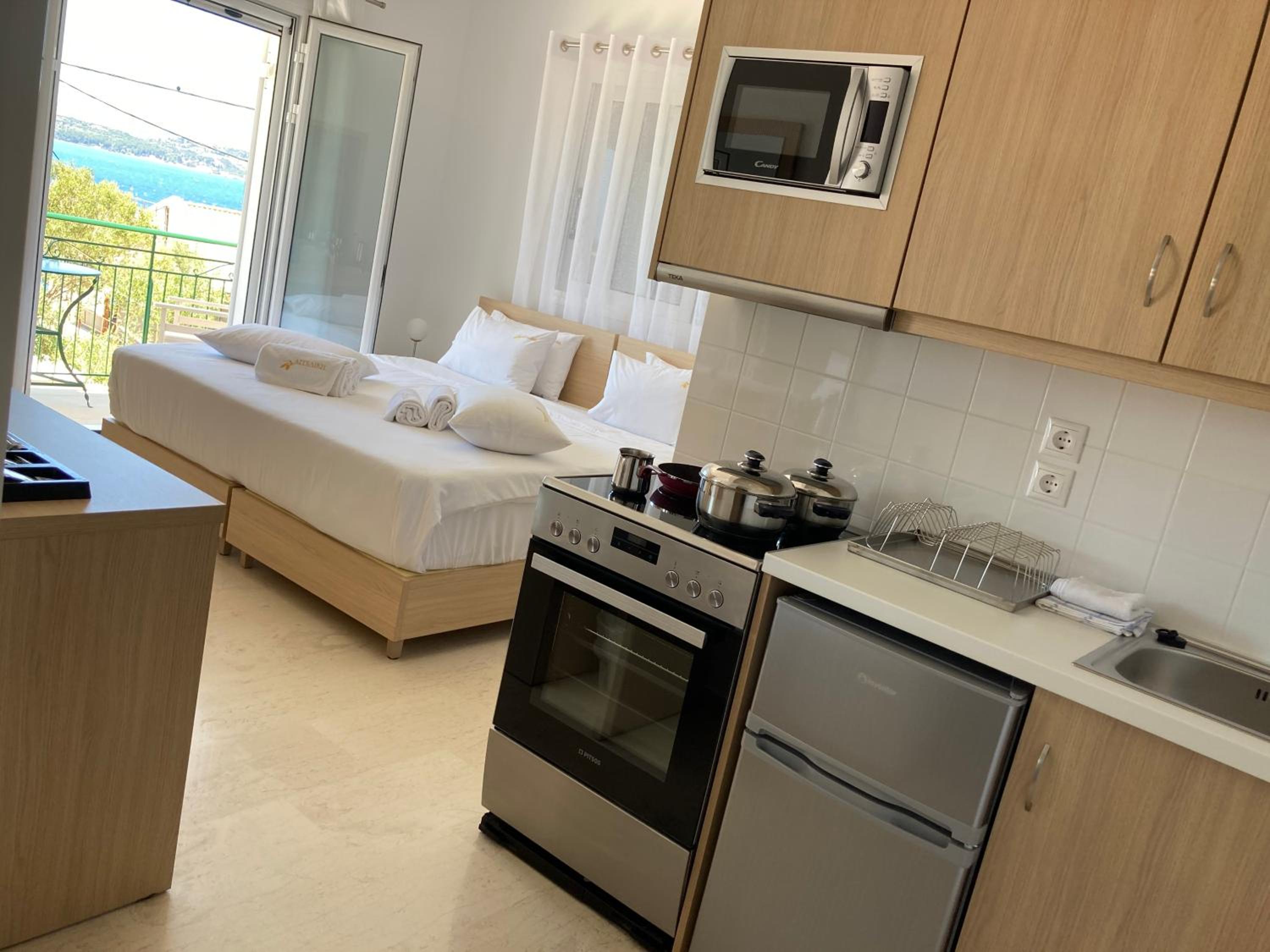 Deluxe Studio with Sea View - Photo 1
