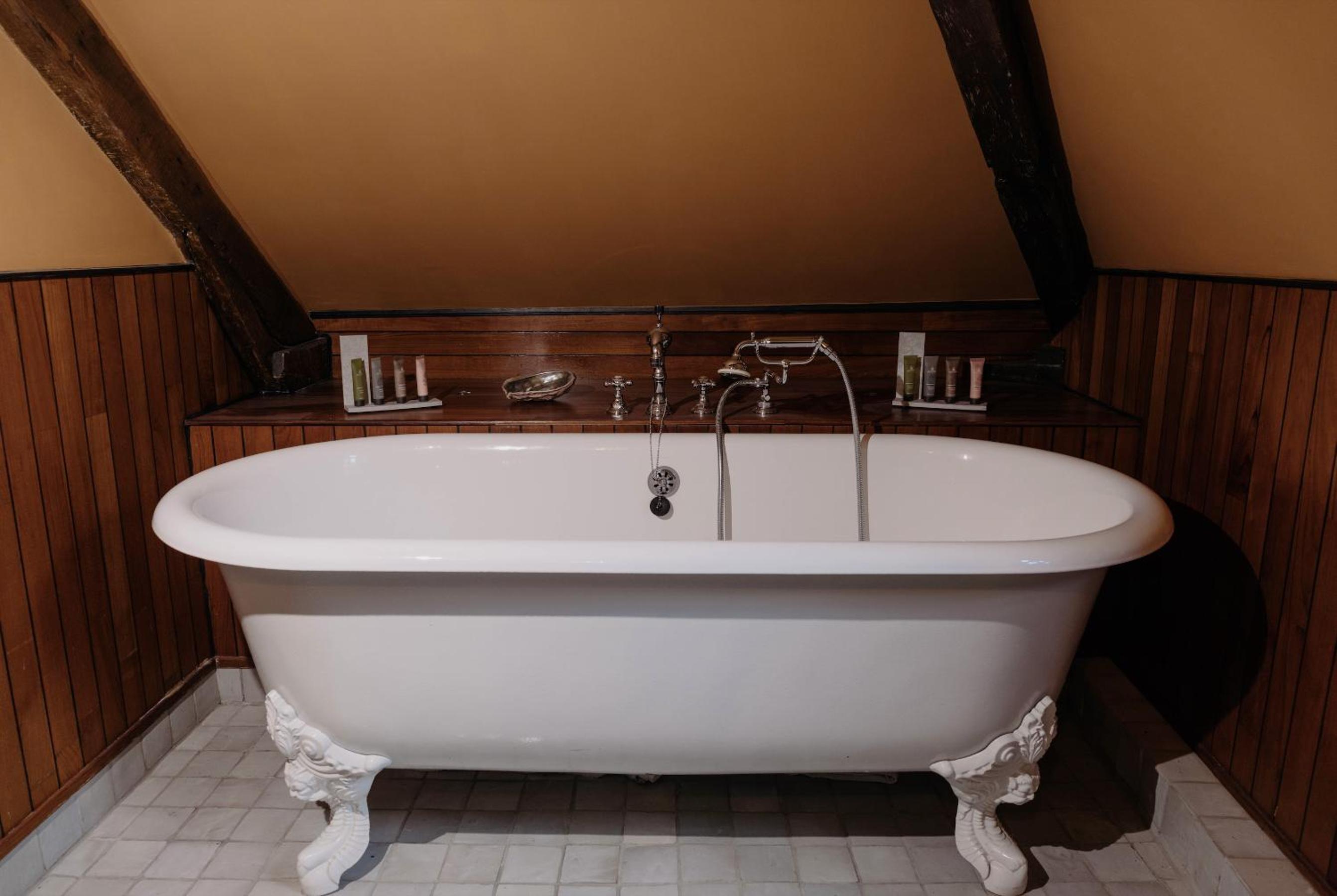 Attic Charming Suite  - Photo 2