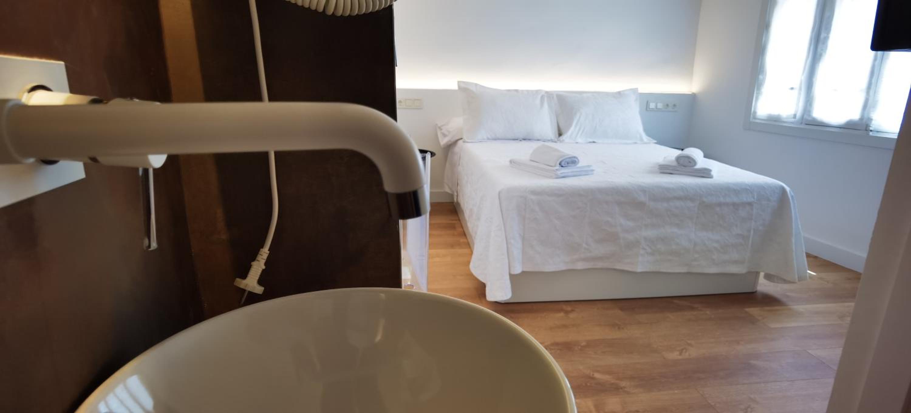 Double Room with Pool View photo 2
