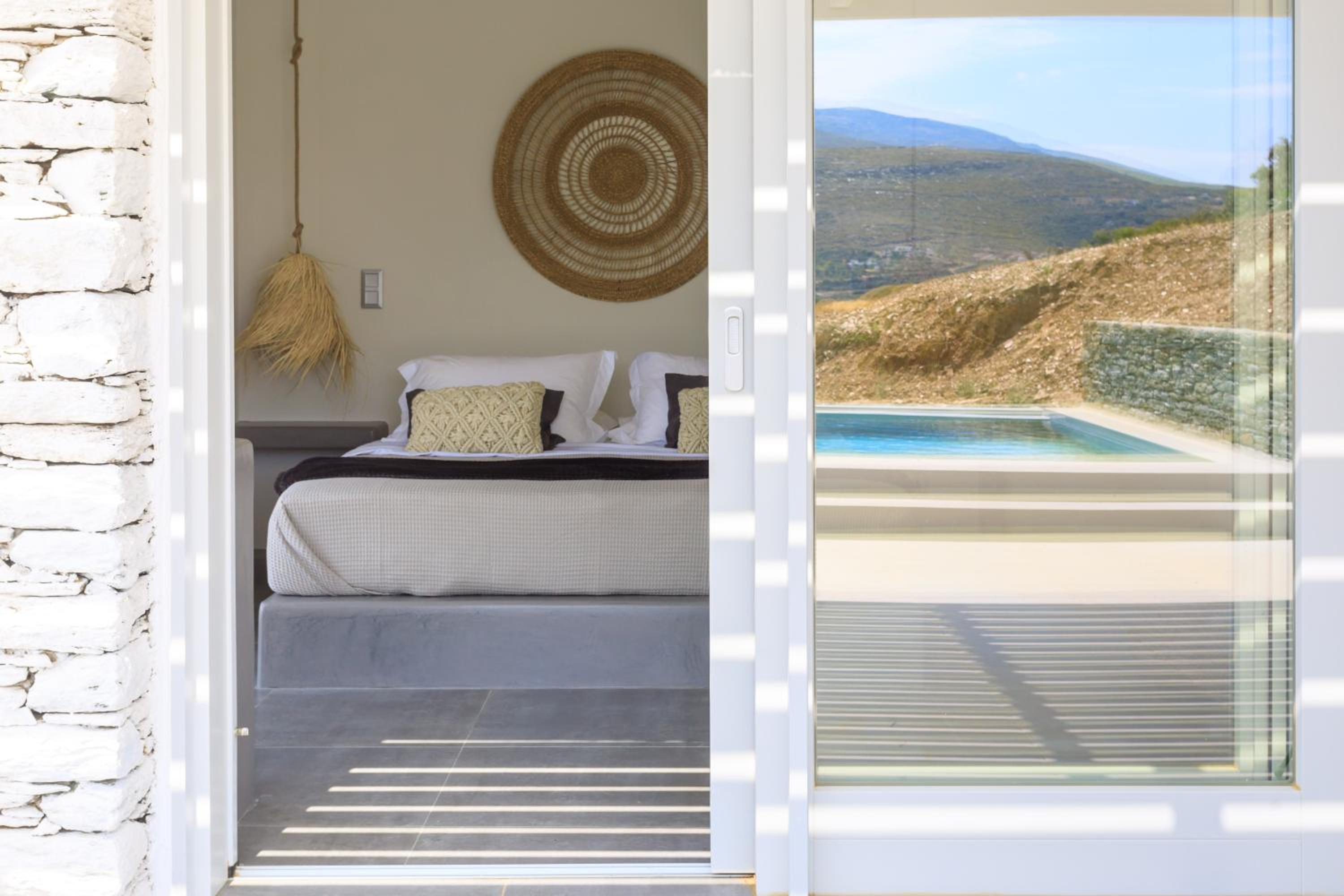 Junior Suite with Private Pool photo 2