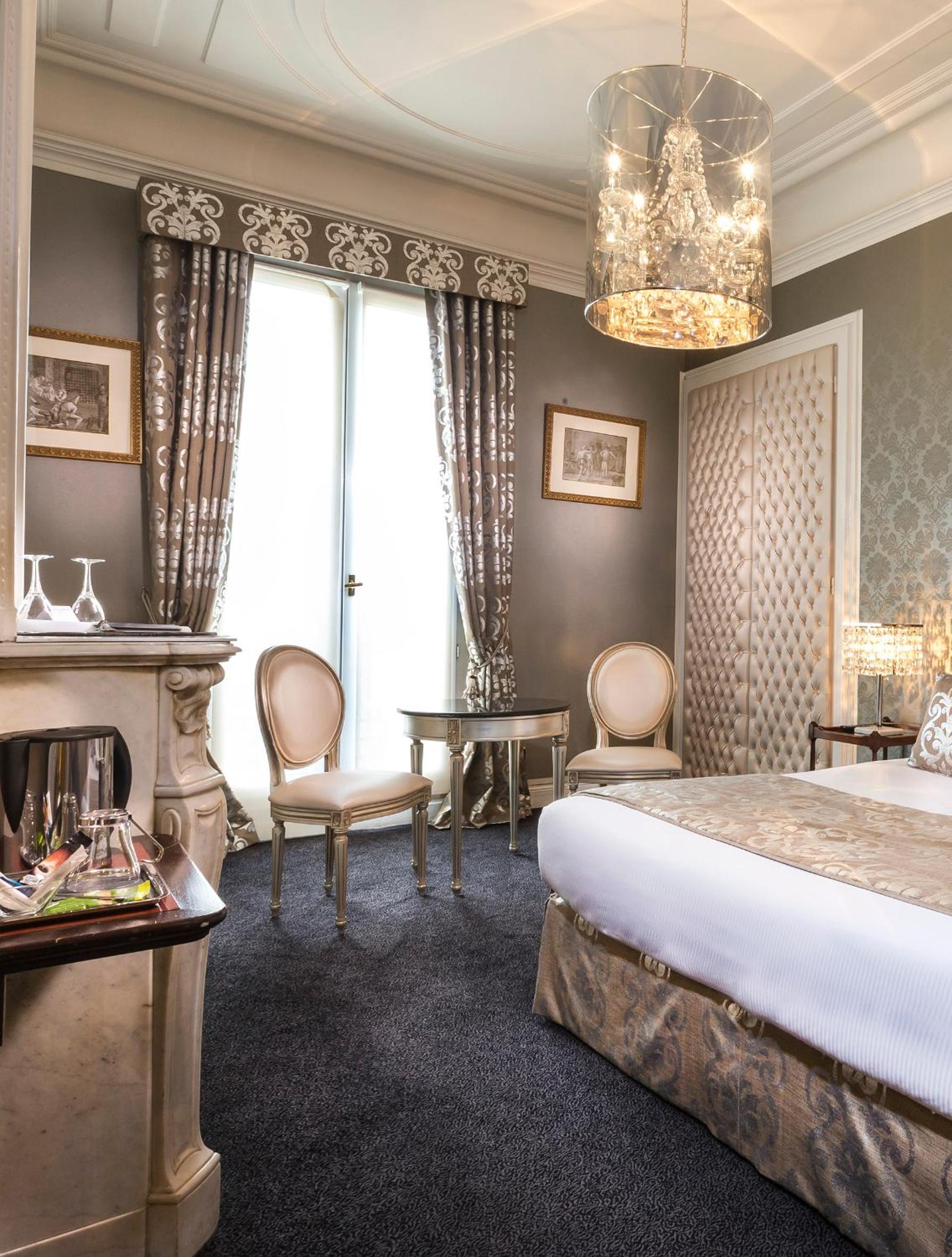 Deluxe Triple Room photo 2