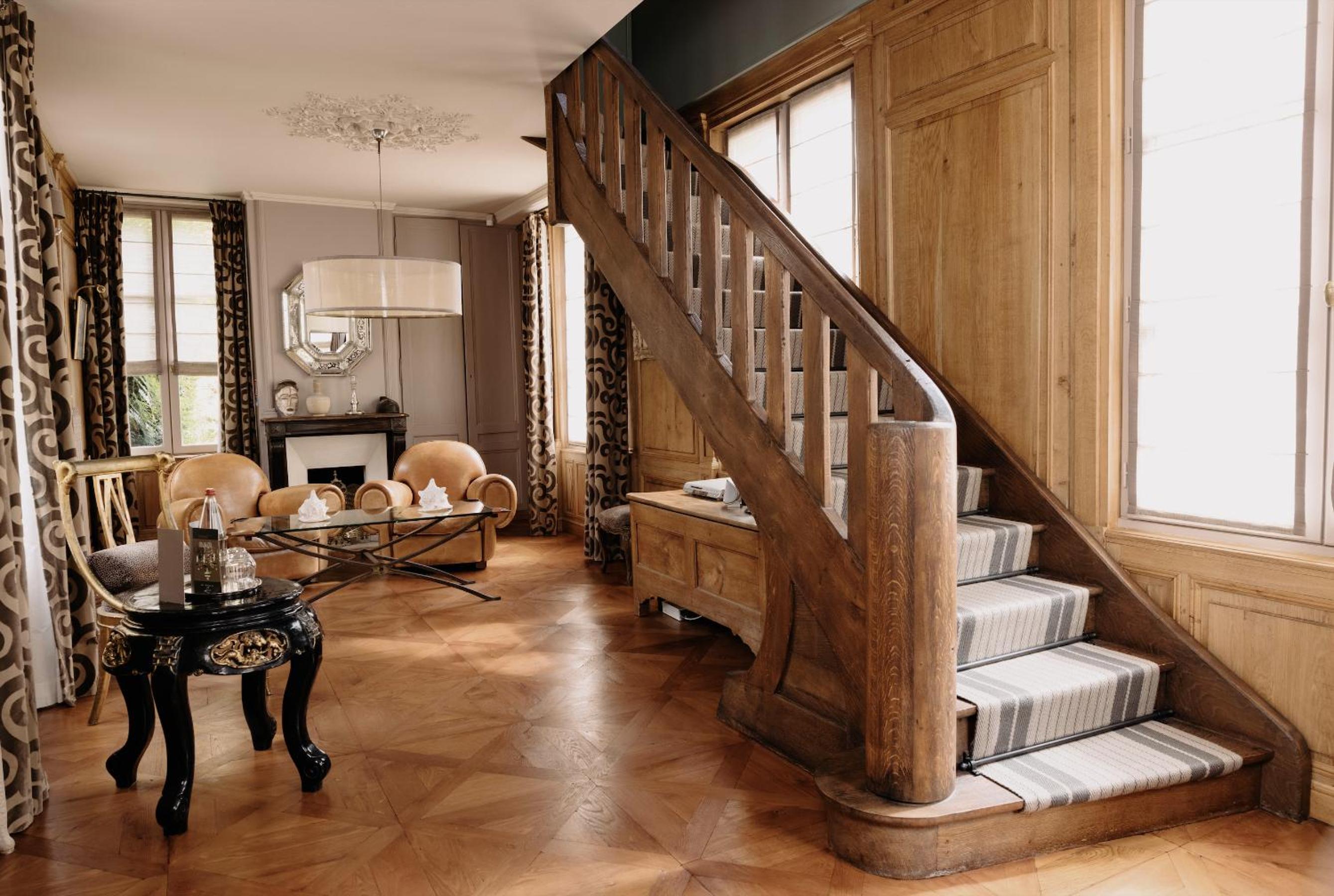 Duplex Suite - Photo 1