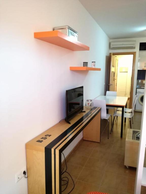Studio Apartment photo 2