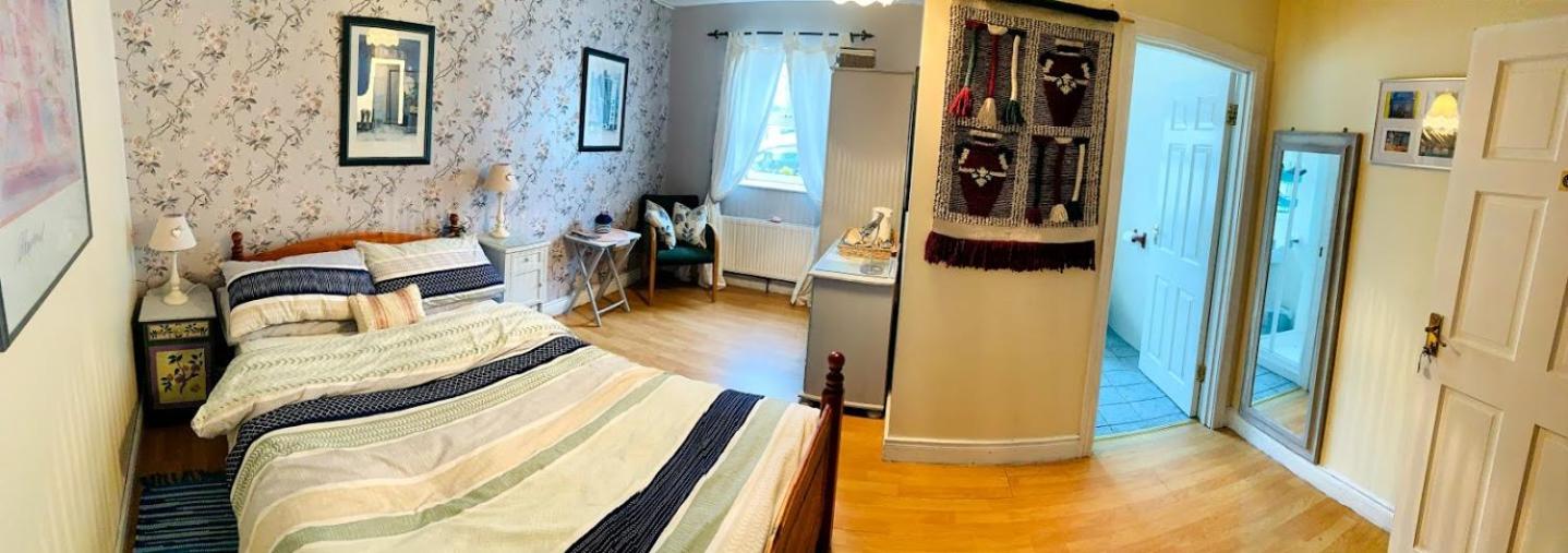 Double Room with Private Bathroom photo 1