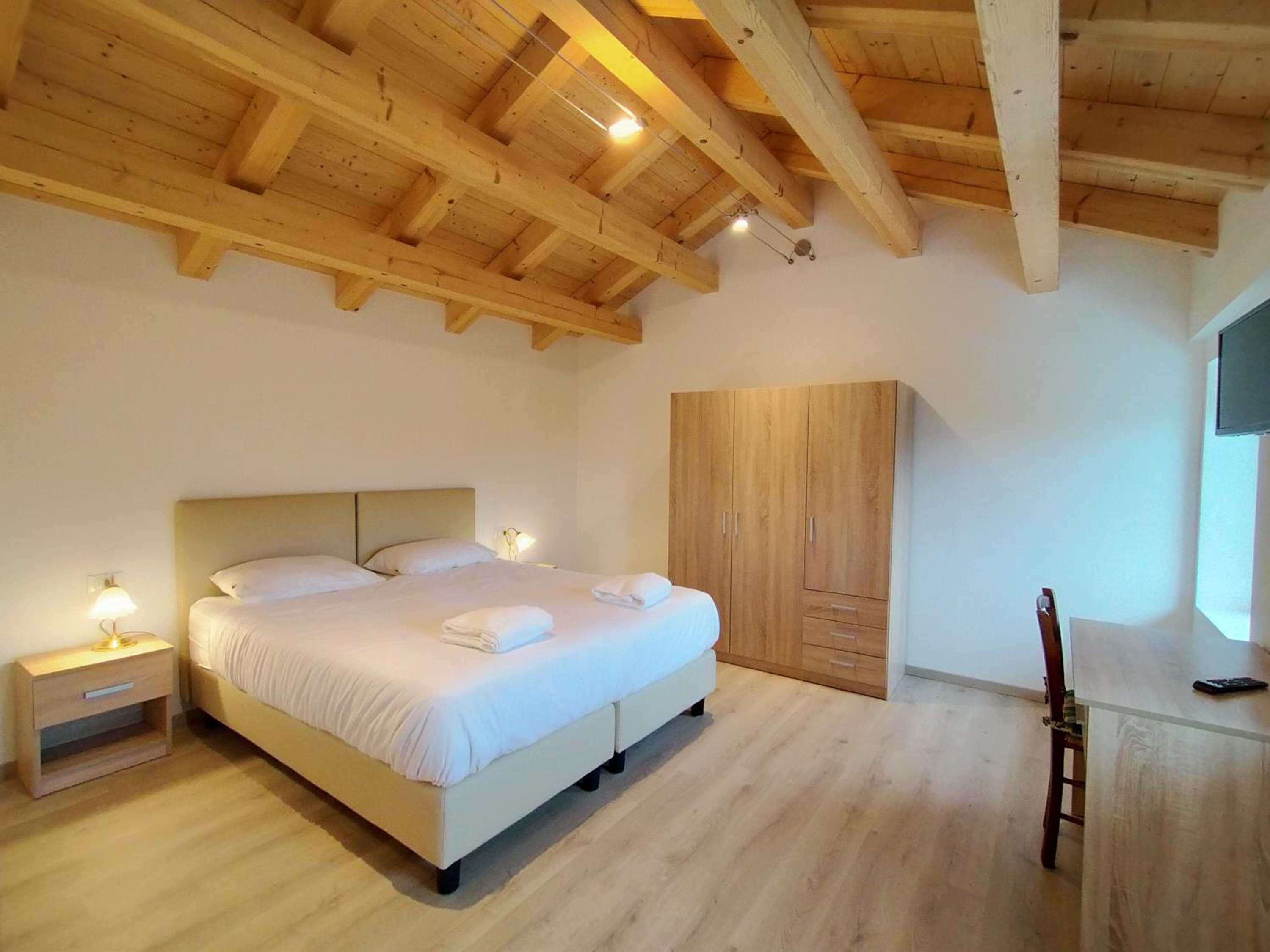 Double Room with Private Bathroom photo 3