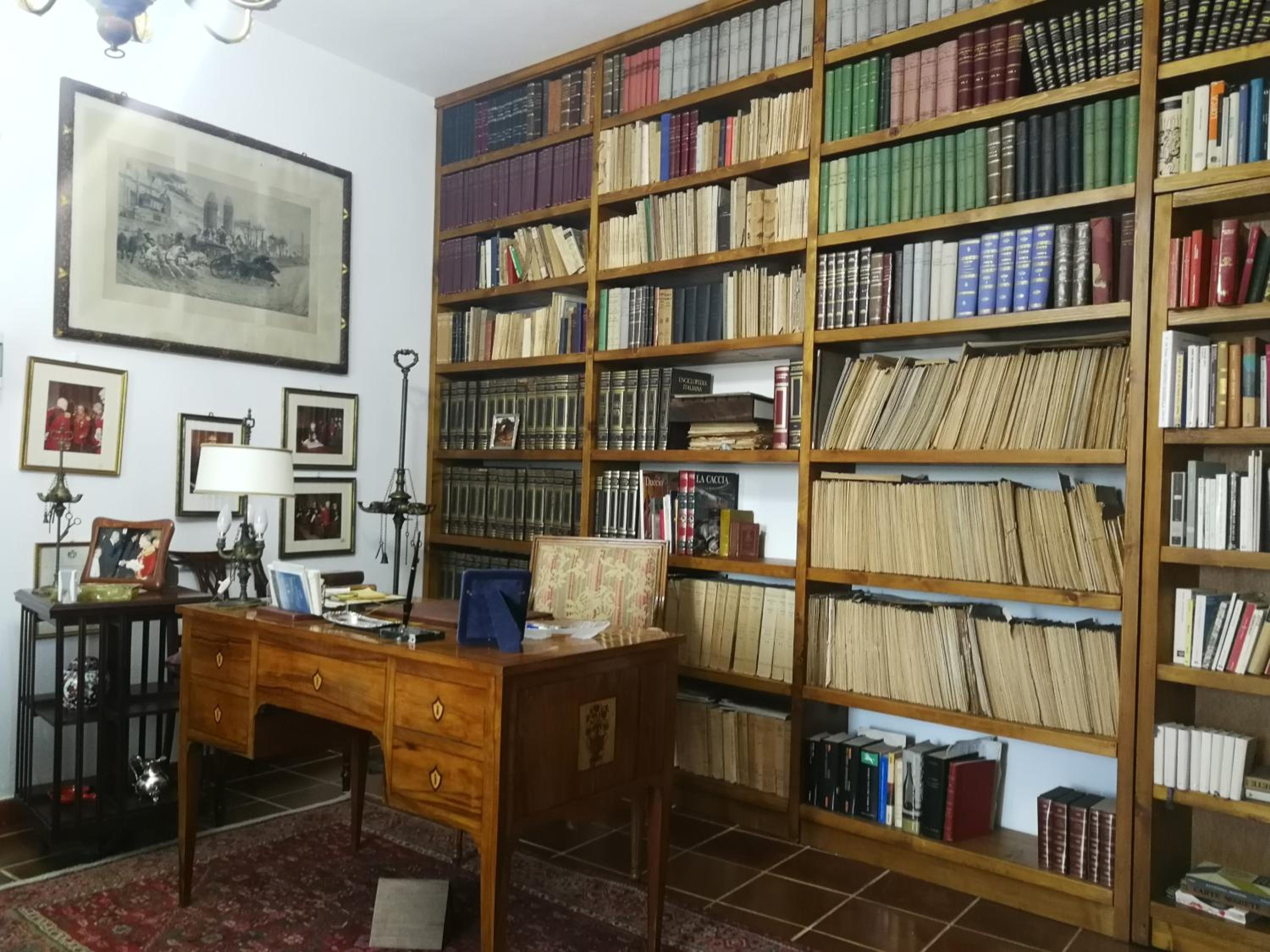 Double or Twin Room - Photo 6