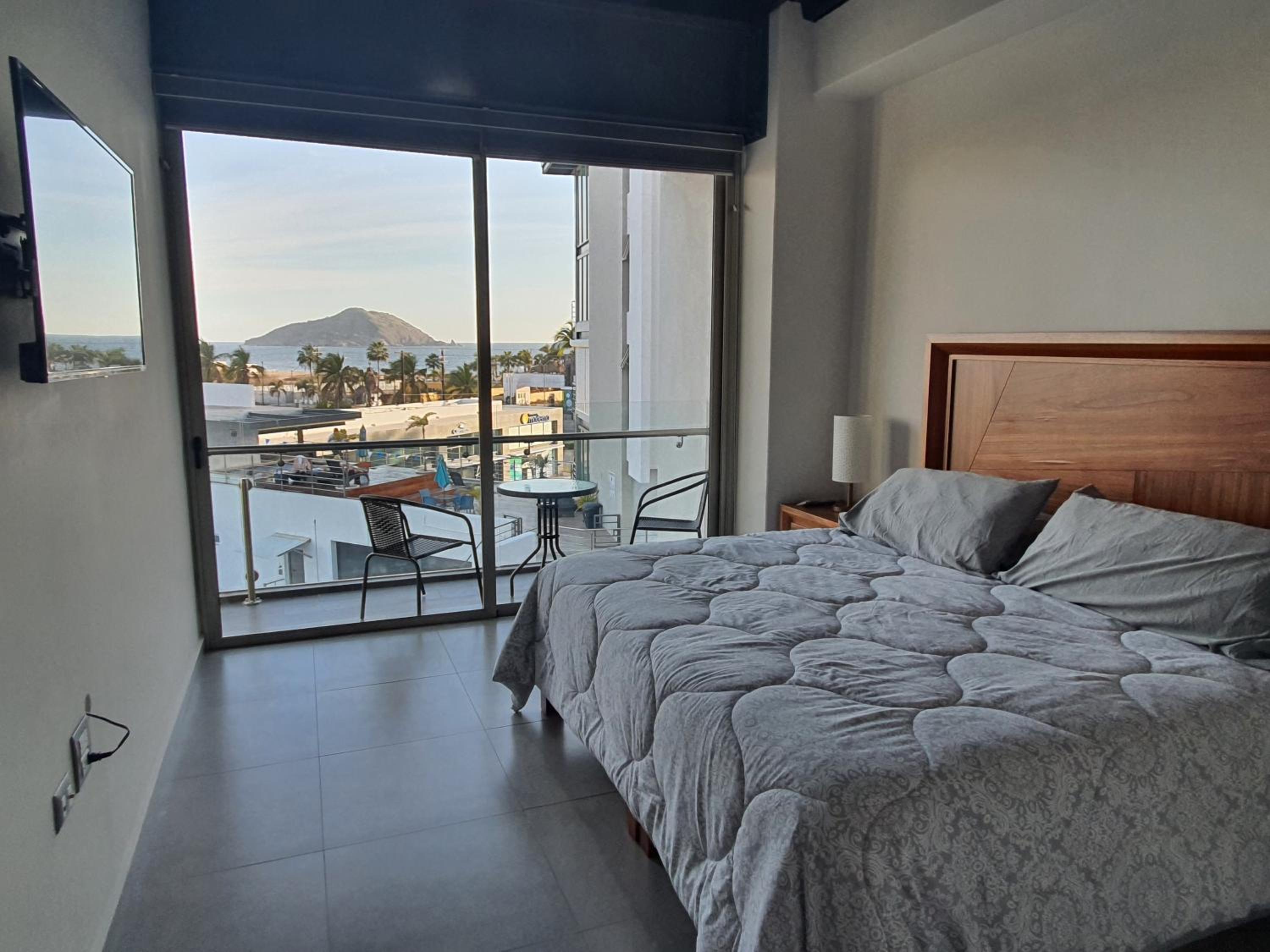 Apartment with Balcony