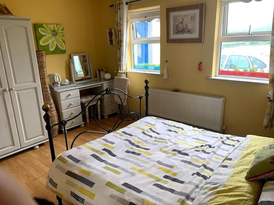 Double Room with Shared Bathroom photo 2